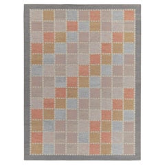 Teppich & Kelim im skandinavischen Stil, maßgefertigter Kelim in mehrfarbigem, geometrischem Muster