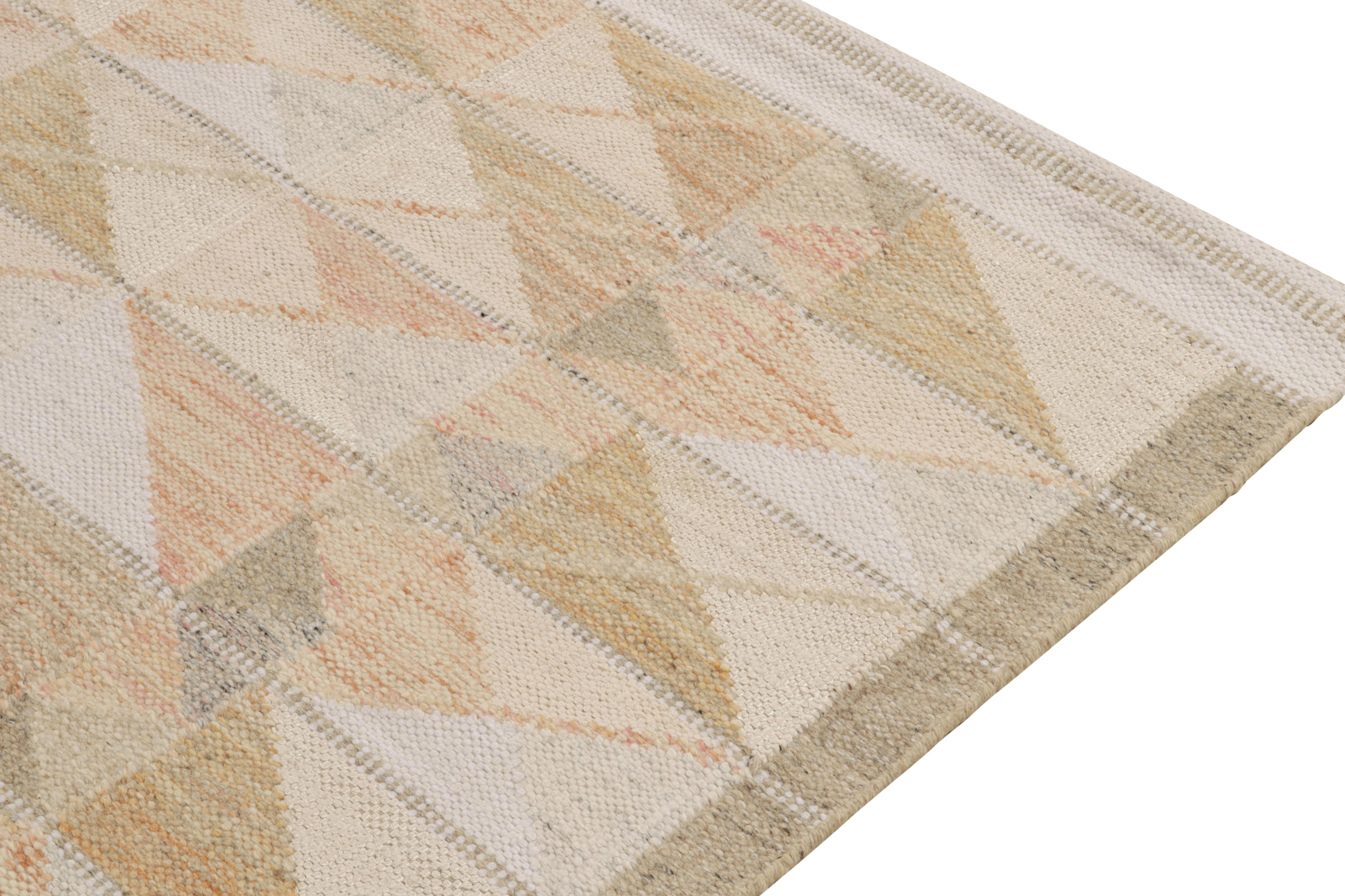 Rug & Kilim's Scandinavian Style Custom Kilim Rug in Beige, White Geometry In New Condition For Sale In Long Island City, NY