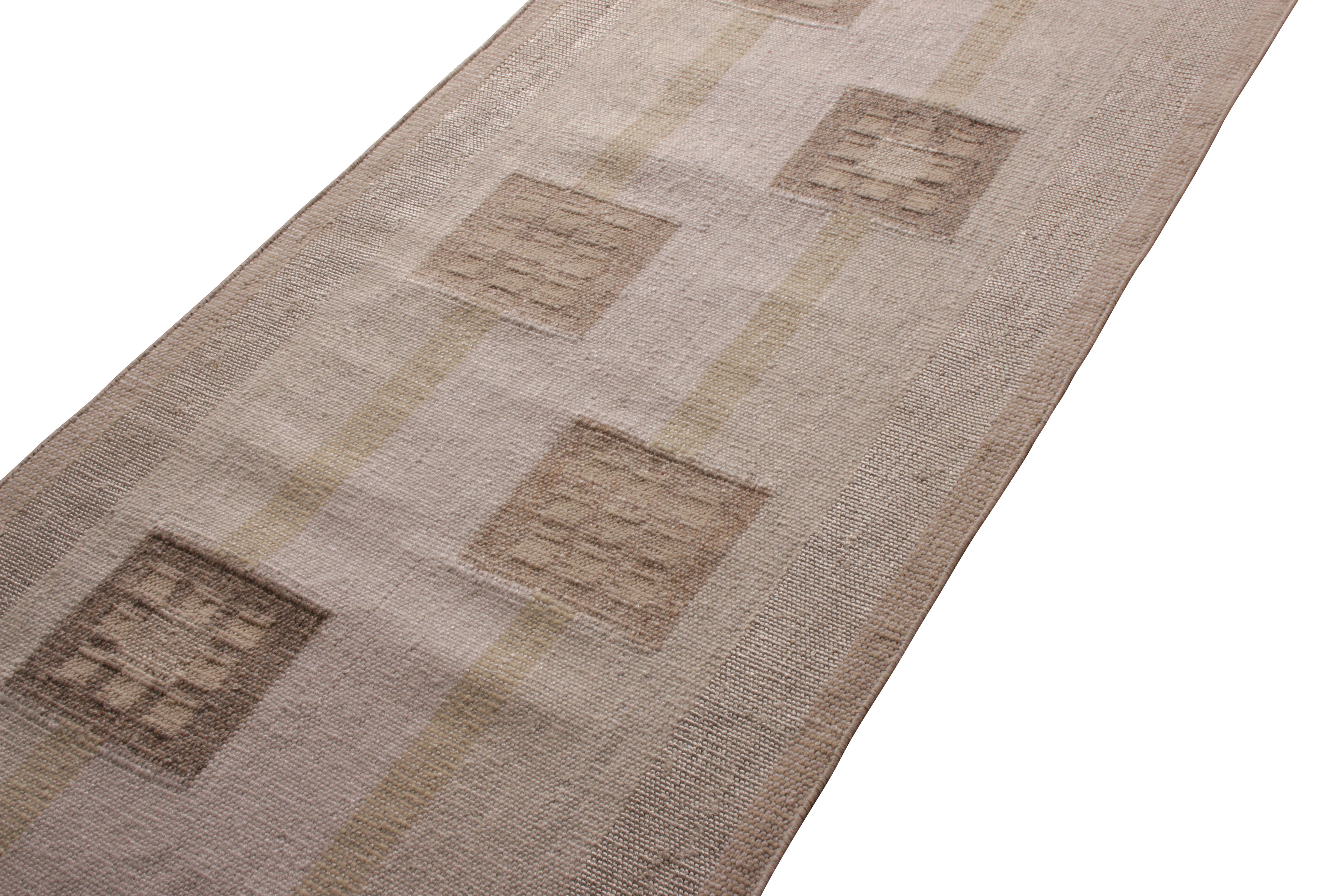 Flachgewebter Teppich & Kelim im skandinavischen Stil in Grau und Blau mit geometrischem Muster (Indisch) im Angebot
