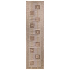 Flachgewebter Teppich & Kelim im skandinavischen Stil in Grau und Blau mit geometrischem Muster
