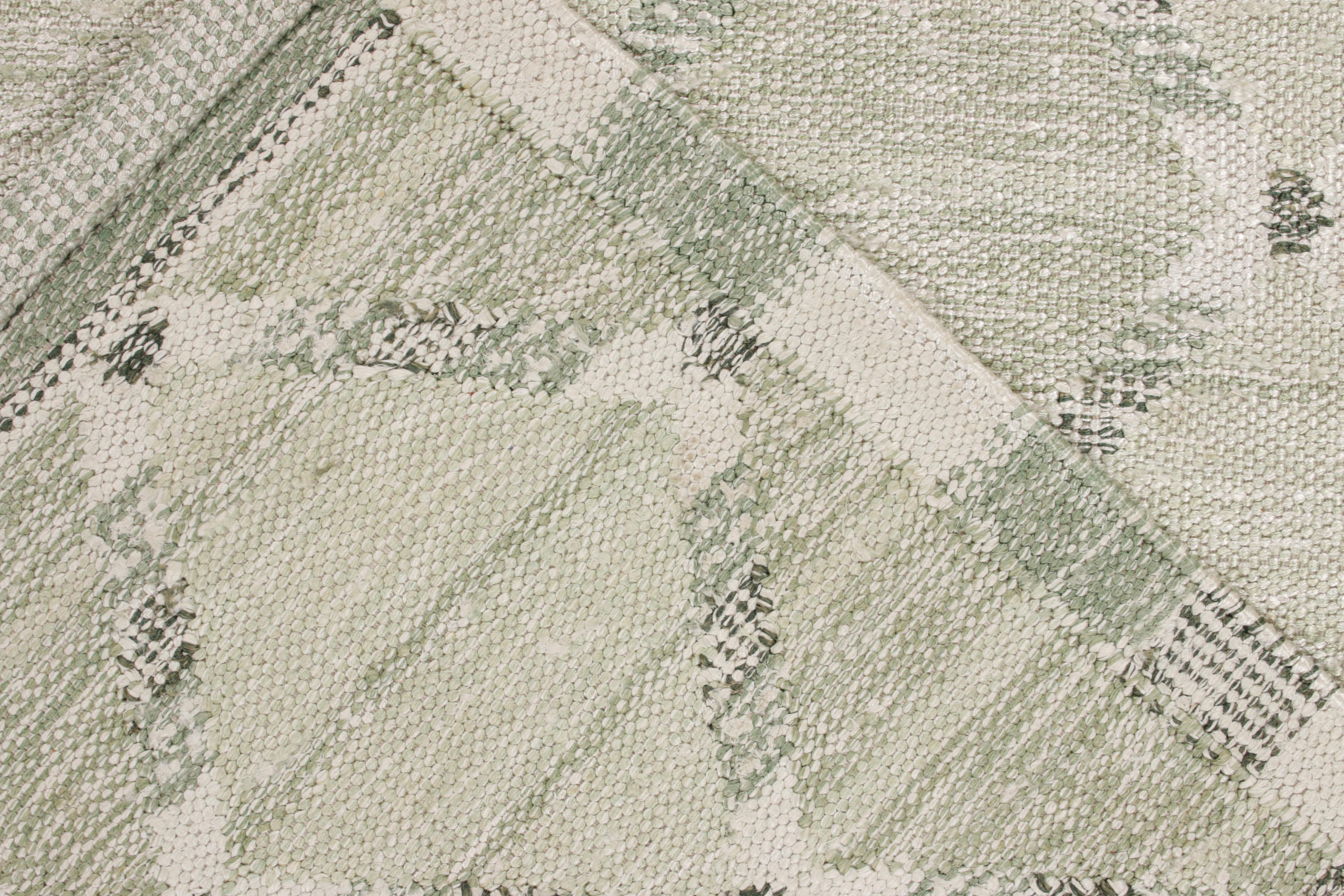 Tissage plat de style scandinave en vert et blanc par Rug & Kilim - 14''6x20''6 Neuf - En vente à Long Island City, NY