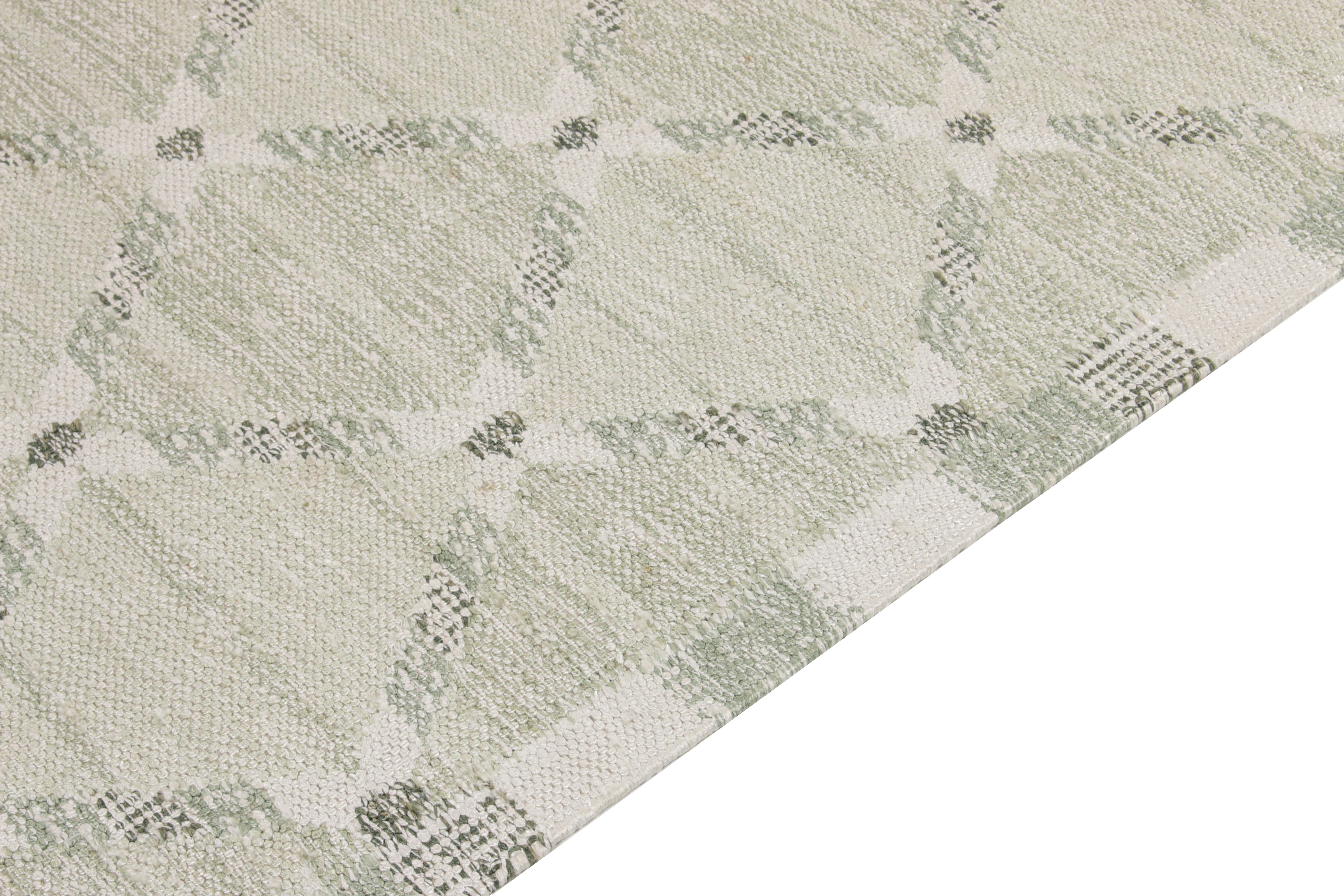 Hand-Knotted Rug & Kilim's Scandinavian Style Flat Weave in Green, White Trellis Pattern For Sale