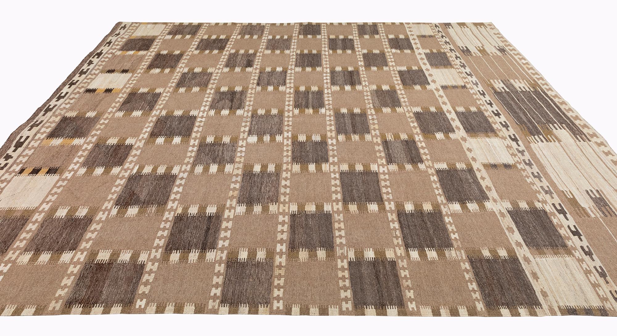 Contemporary Scandinavian Style Flatweave Rug  For Sale