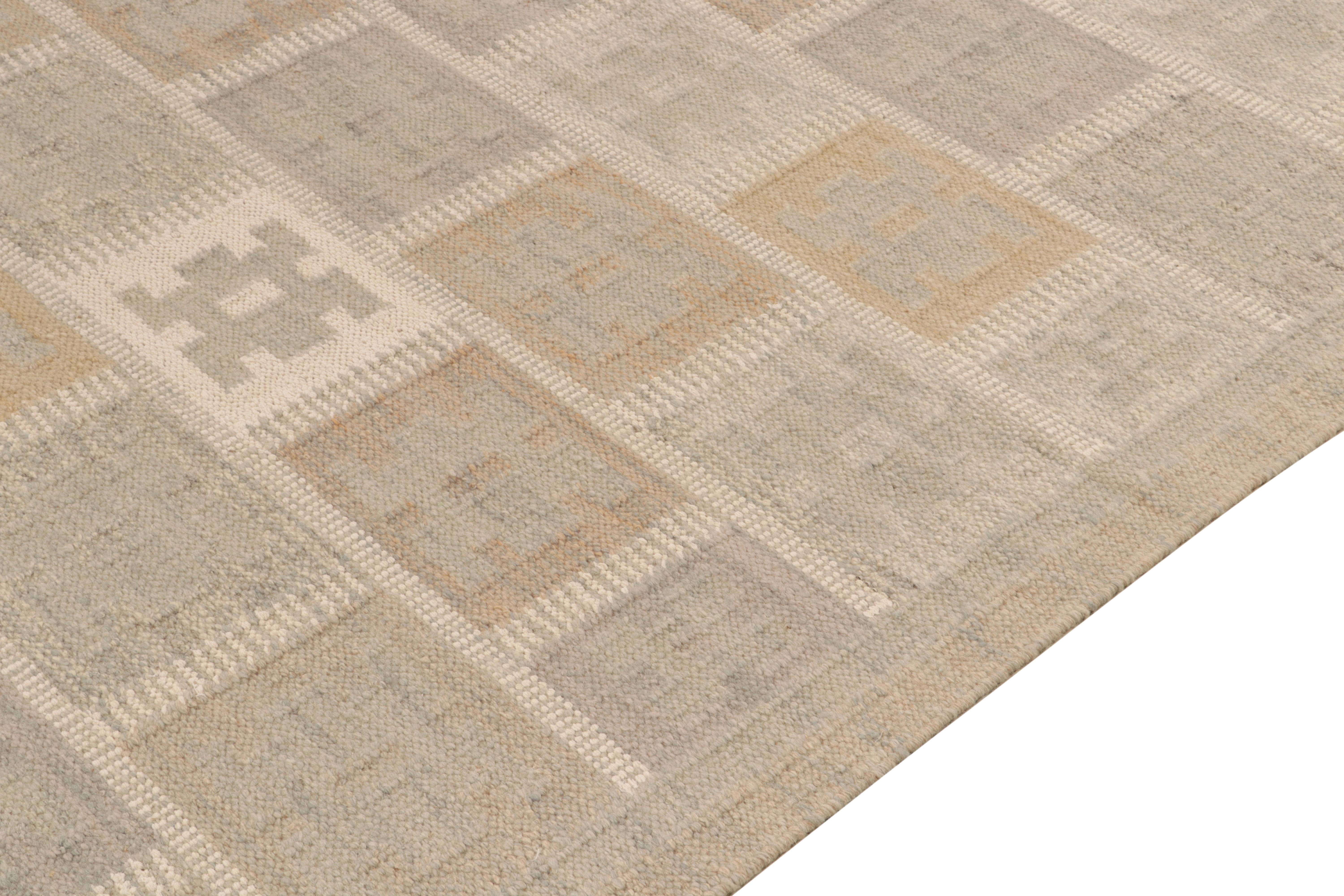 Rug & Kilim's Scandinavian Style Kilim in Gray, Beige-Brown Geometric Pattern In New Condition For Sale In Long Island City, NY
