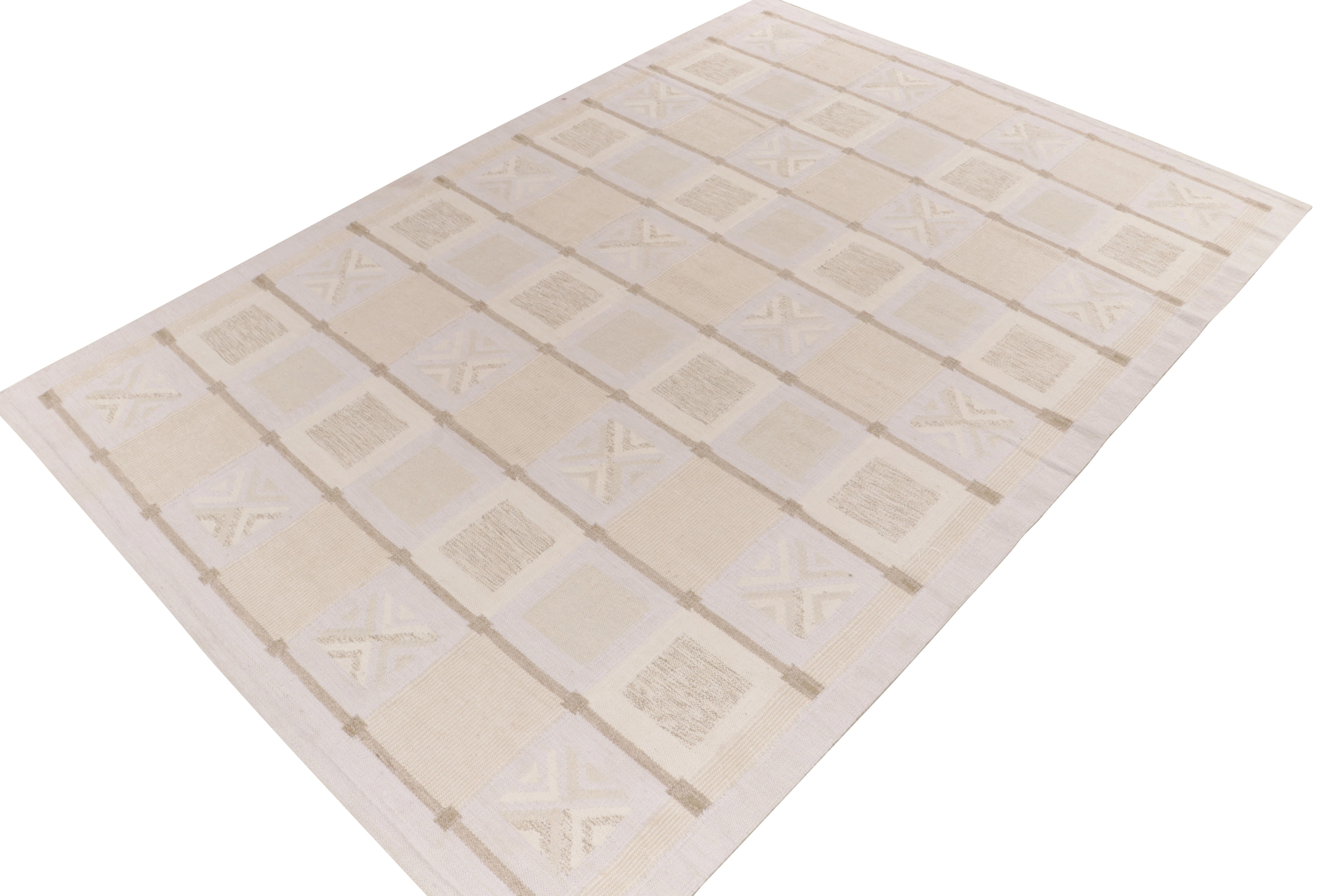 Teppich & Kelim im skandinavischen Stil in Weiß, Beige-Braun mit geometrischem Muster (Skandinavische Moderne) im Angebot