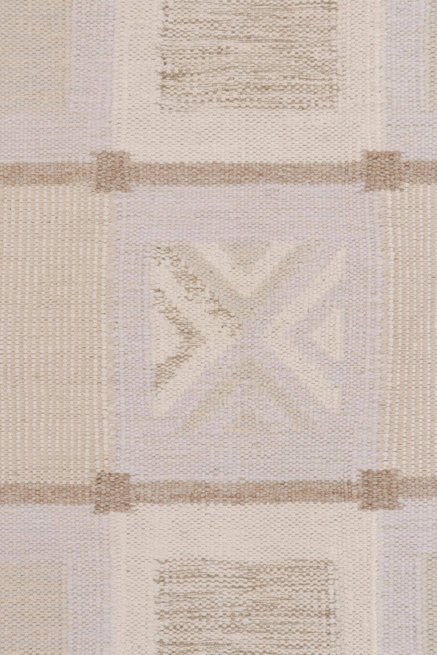 Rug & Kilim's Scandinavian Style Kilim in White, Beige-Brown Geometric Pattern In New Condition For Sale In Long Island City, NY