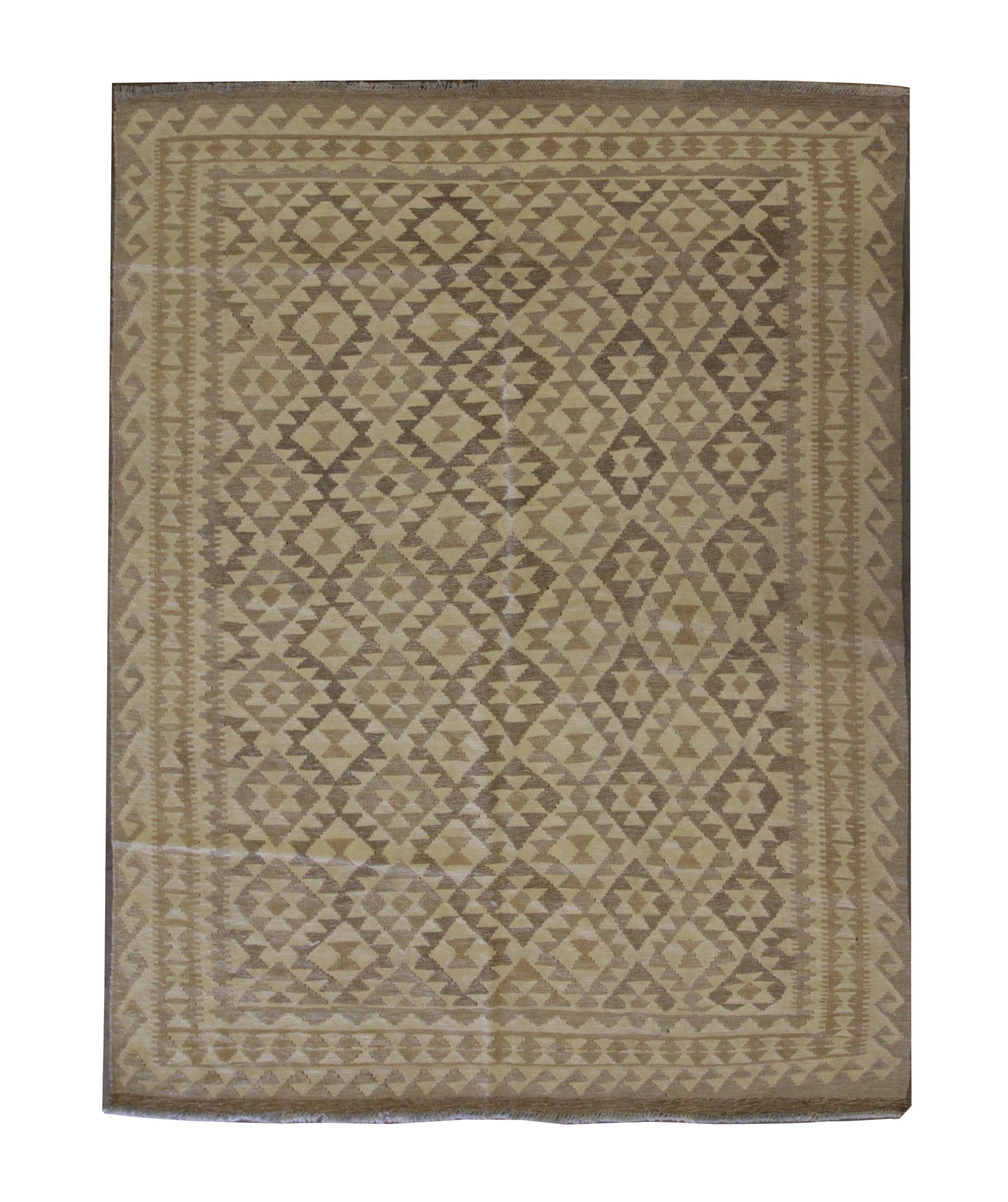 Skandinavischer Kelim-Teppich im skandinavischen Stil Handgefertigt Couchtisch Braun Geometrischer Teppich