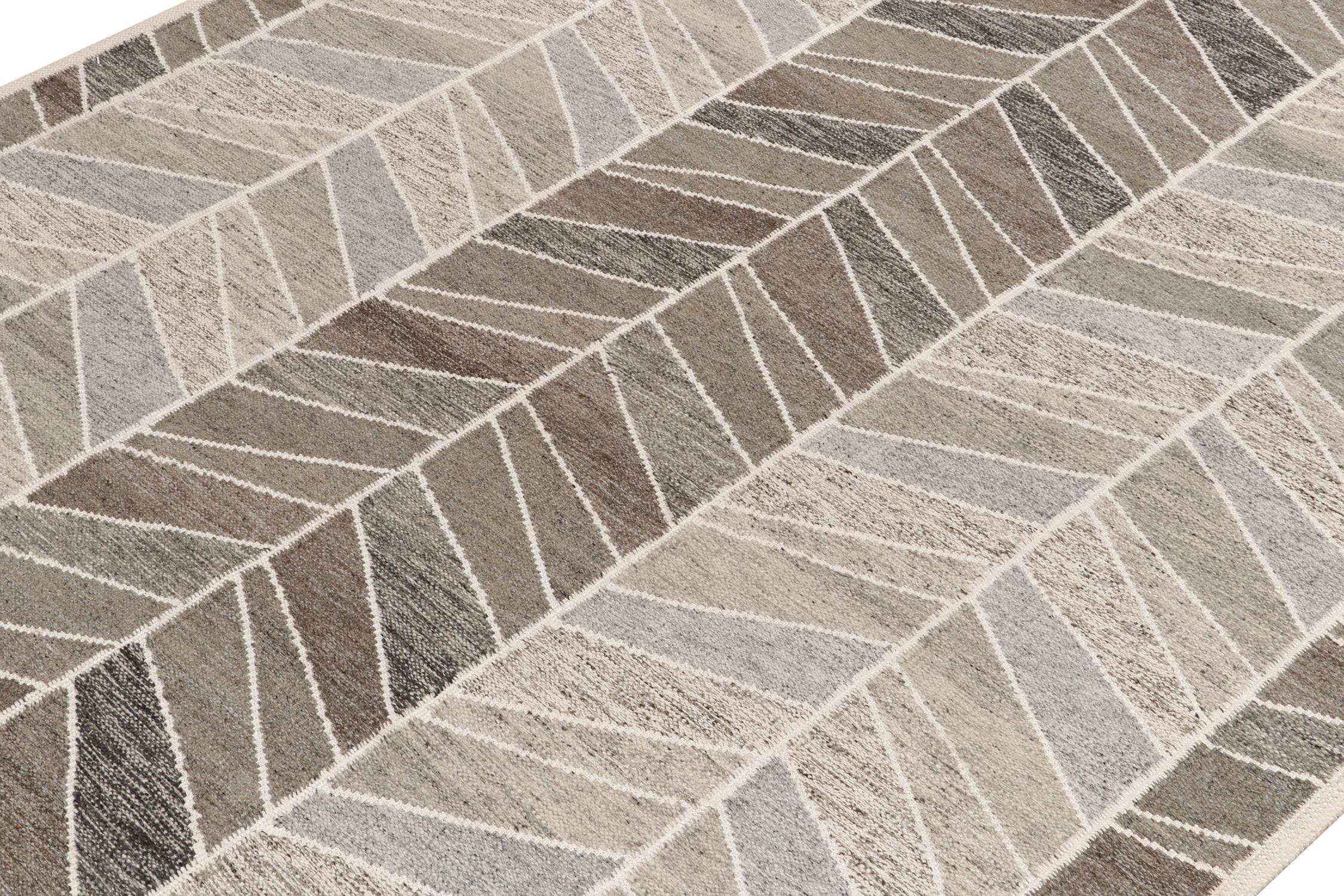 Teppich & Kelim-Teppich im skandinavischen Stil aus braunem und geometrischem Muster (Indisch) im Angebot