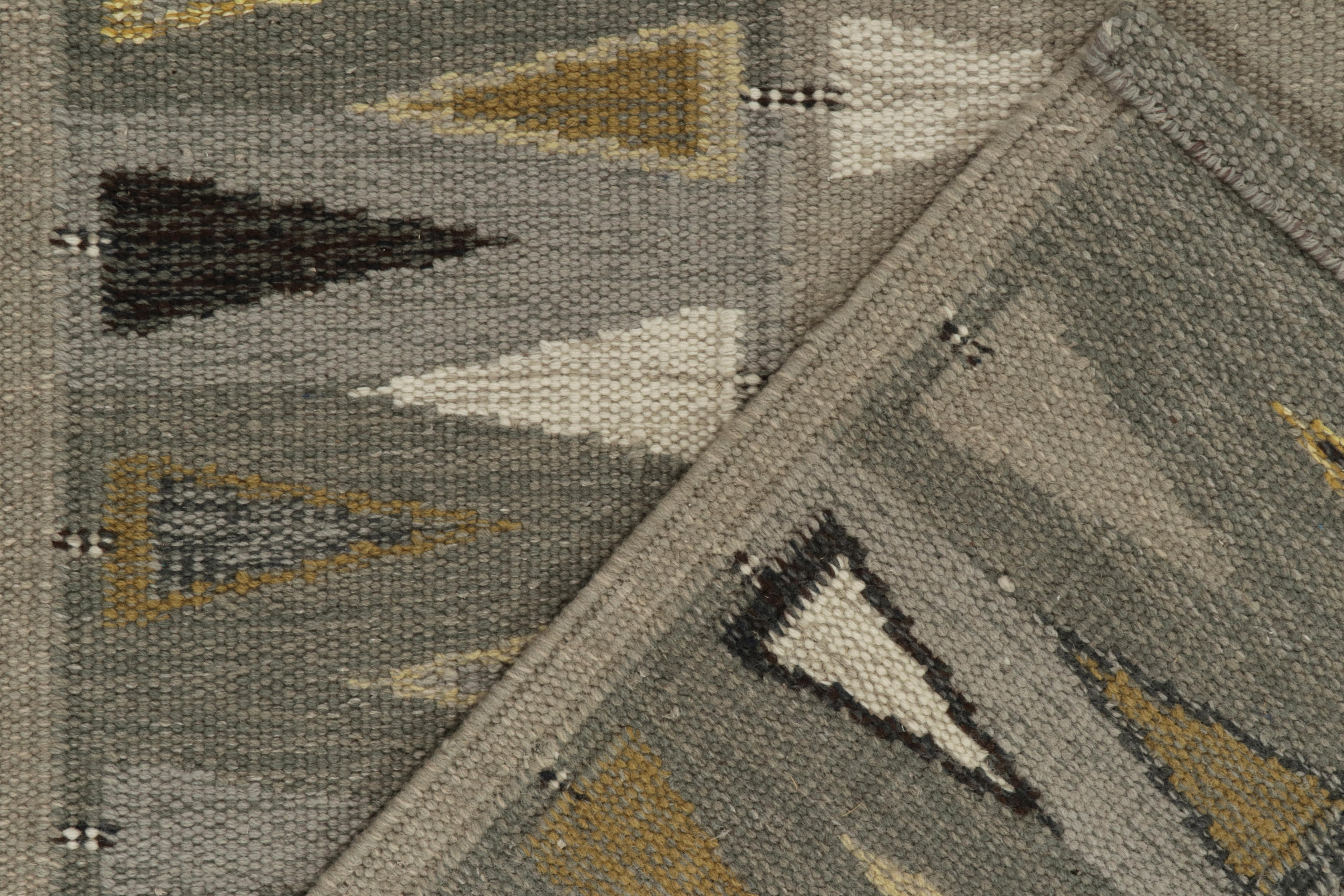 Contemporary Rug & Kilim's Scandinavian Style Kilim Rug in Gray, Ochra Triangle Patterns For Sale