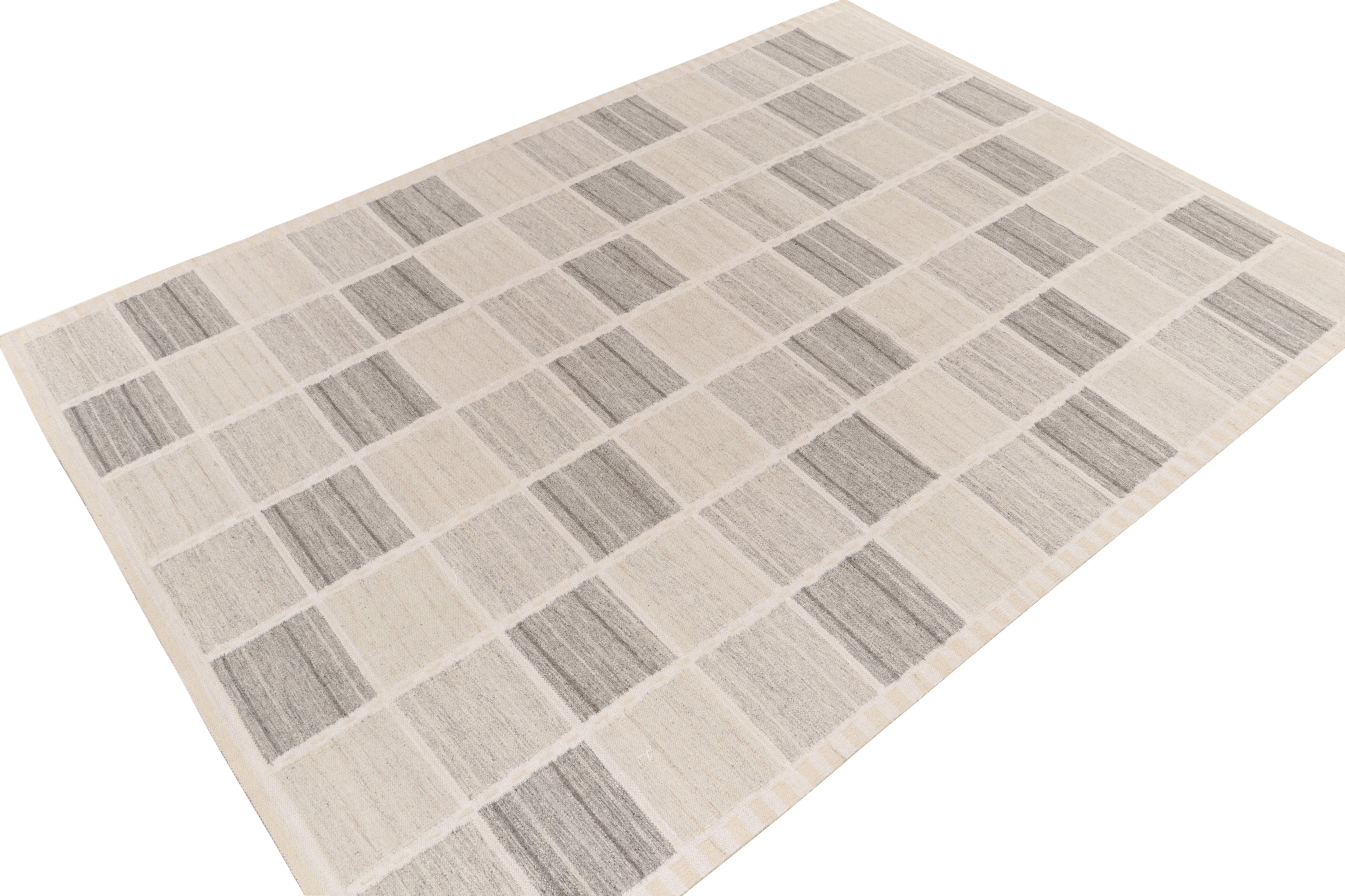 Teppich & Kelim-Teppich im skandinavischen Stil in Grau, Off-White mit geometrischem Muster (Moderne) im Angebot