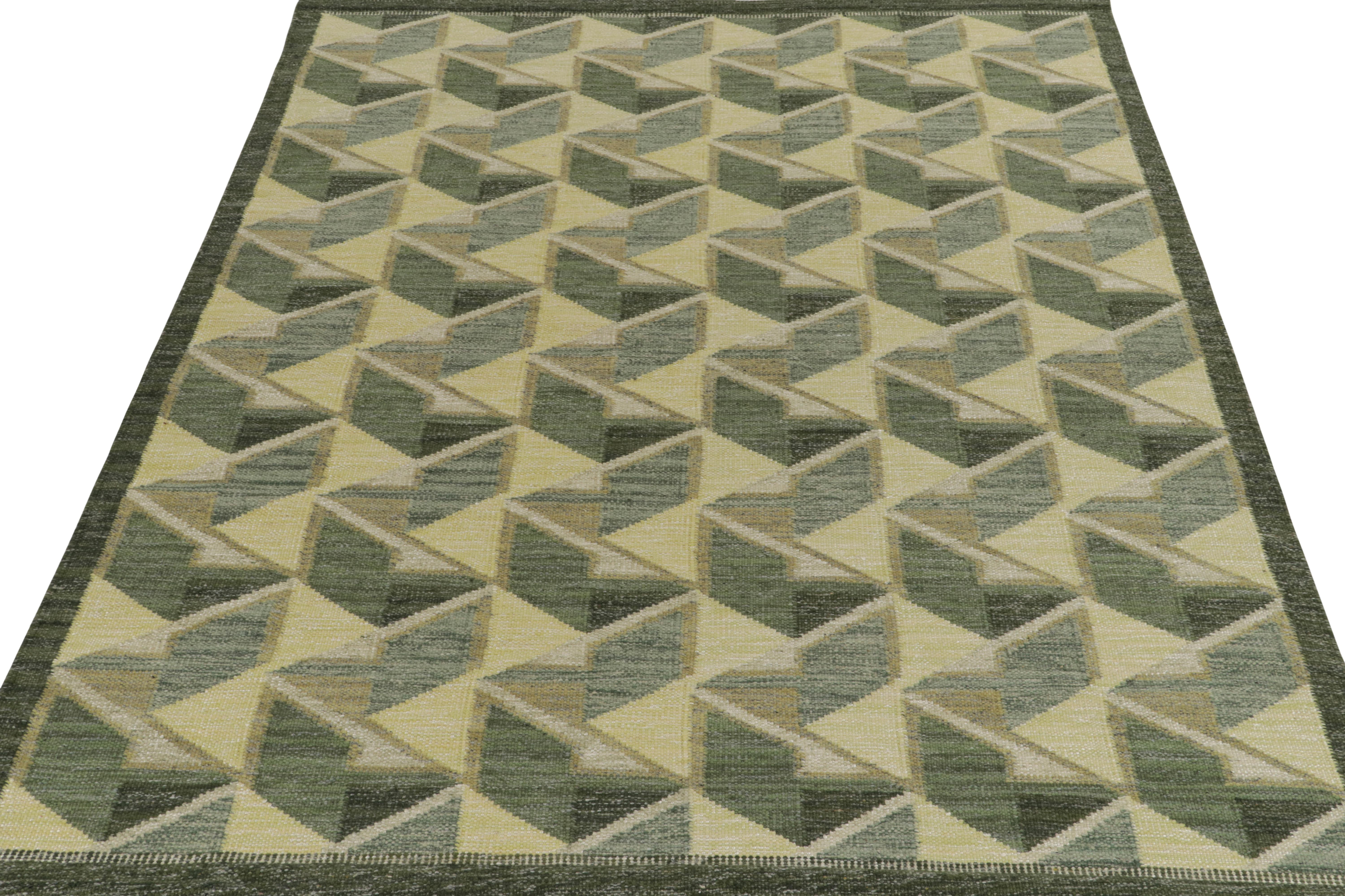 Der skandinavische Kelimteppich von Rug & Kilim aus unserer berühmten Flachgewebekollektion. Dieser 8x10 große Teppich hat die Finesse der schwedischen Ästhetik mit einem eleganten geometrischen Muster, das einen 3D-Eindruck in verschiedenen Grün-