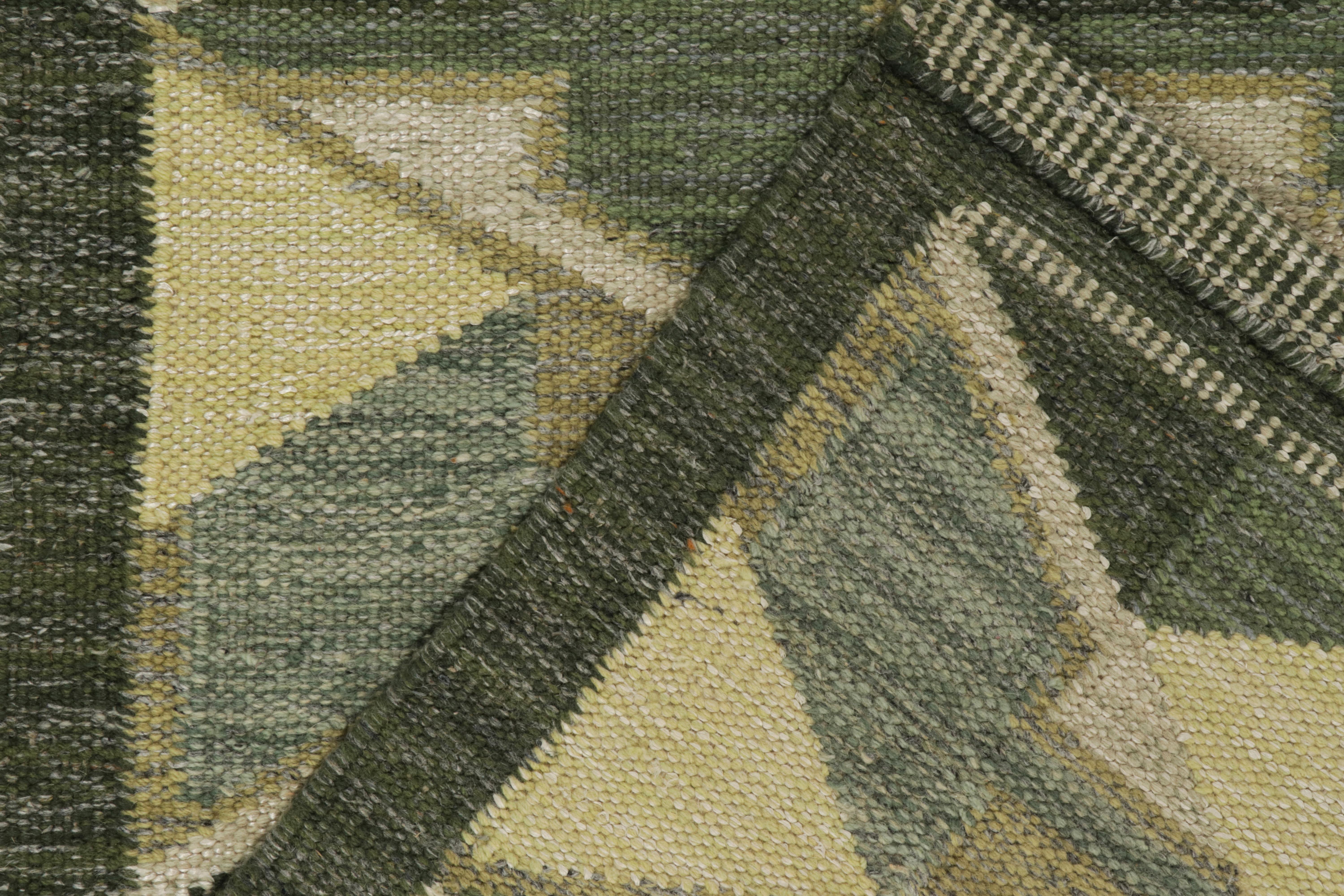Teppich & Kelim-Teppich im skandinavischen Stil in Grün & Grau mit geometrischem Muster im Zustand „Neu“ im Angebot in Long Island City, NY