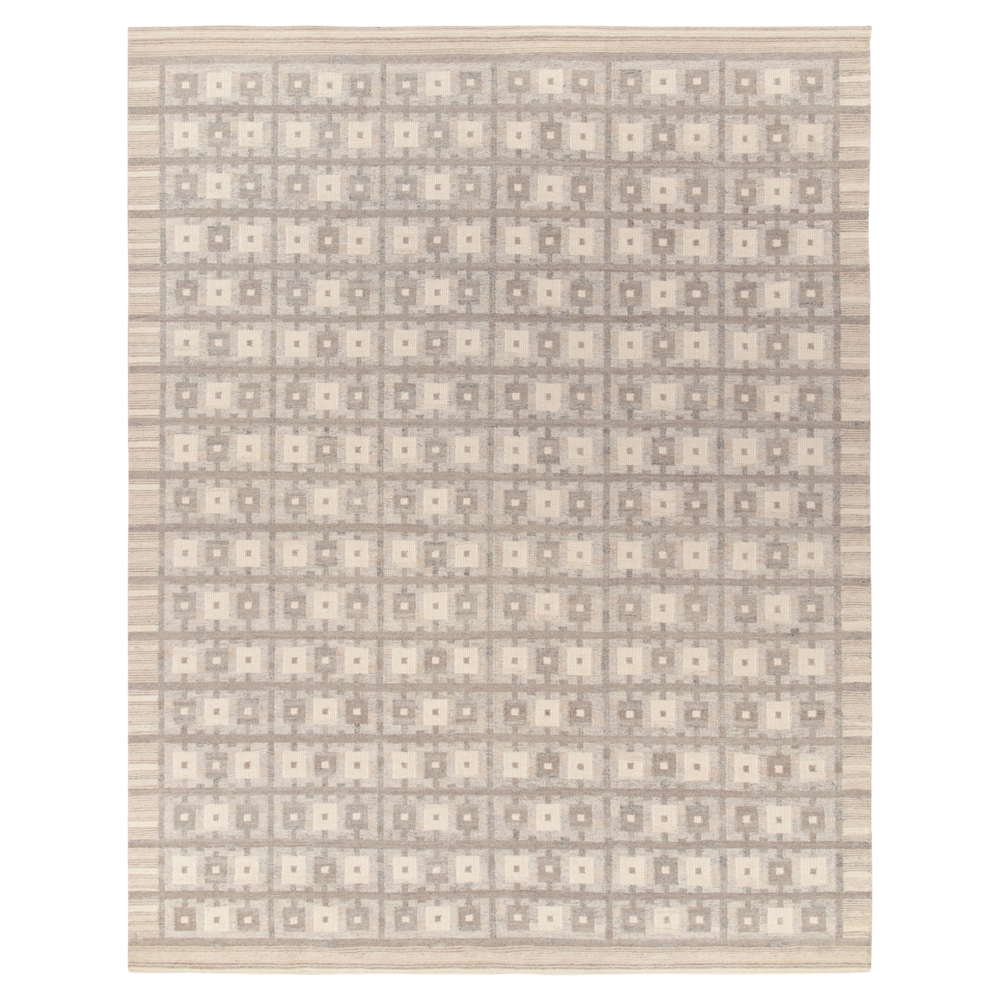 Rug & Kilim's Scandinavian Style Kilim rug in Greige, White Geometric pattern