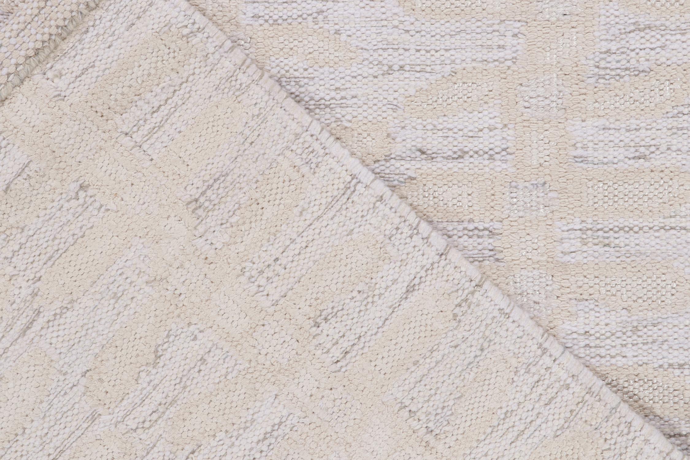 Tappeto Kilim in stile scandinavo con motivo geometrico grigio e bianco di Rug & Kilim In condizioni Nuovo in vendita a Long Island City, NY