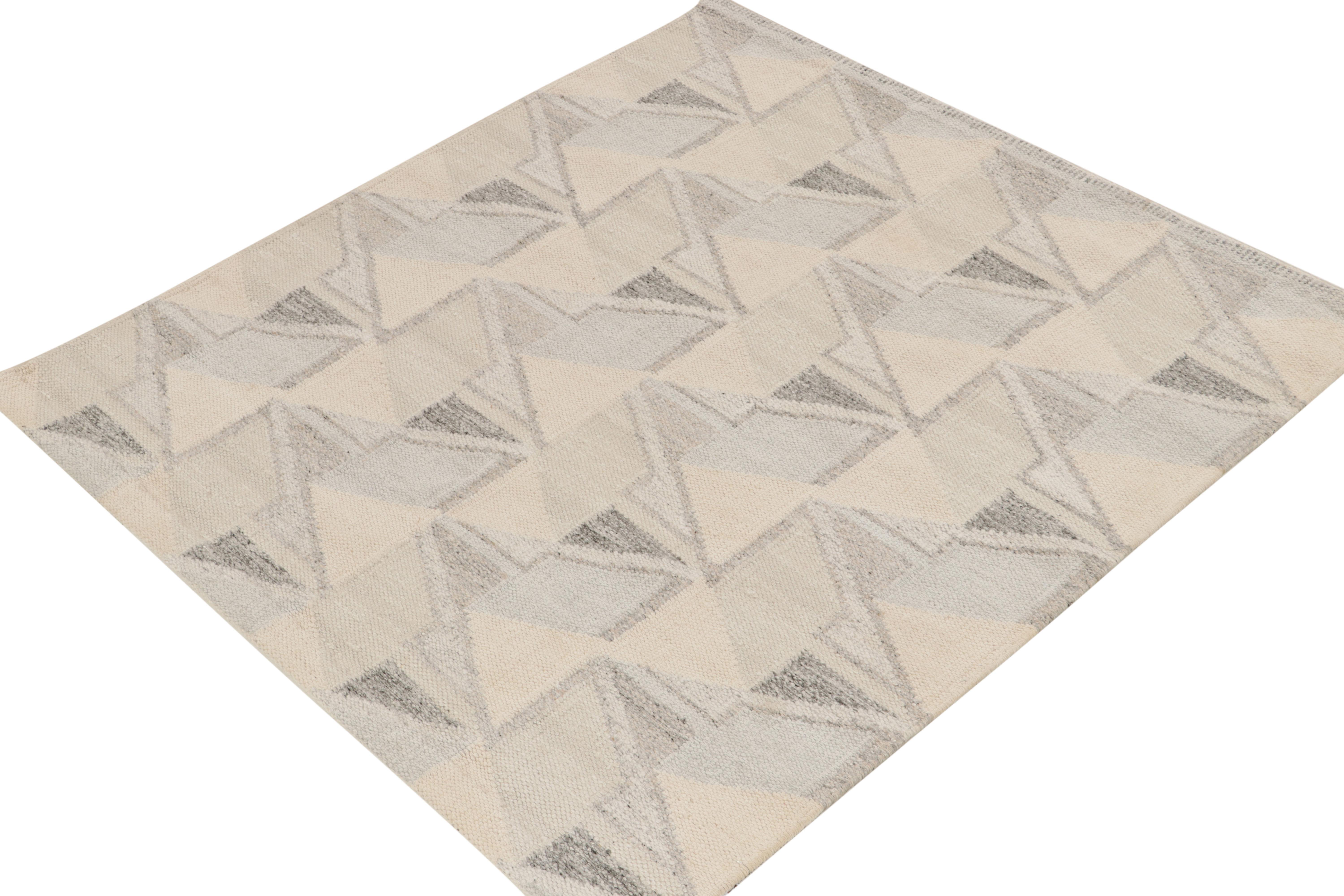 Teppich & Kelim-Teppich im skandinavischen Stil in Off-White, Blau mit geometrischem Muster (Moderne der Mitte des Jahrhunderts) im Angebot