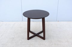 Table d'appoint ronde en bois de hêtre européen de style scandinave moderne Amenity par OFS