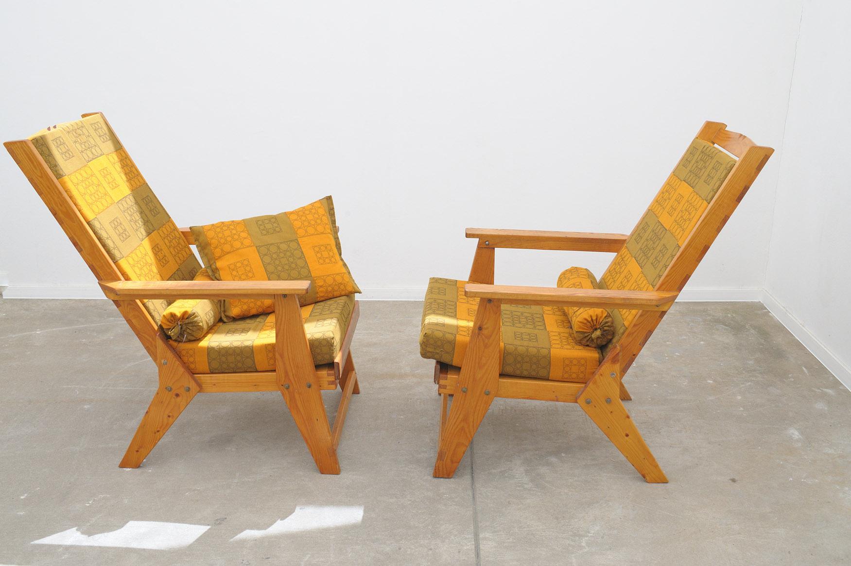 Czech Scandinavian style pine wood armchairs, 1970´s, set of 2 For Sale