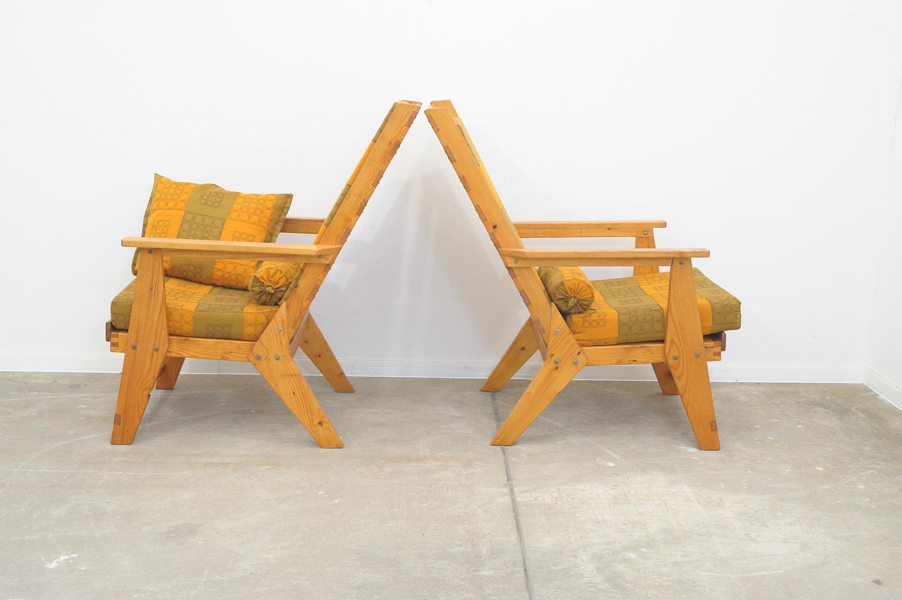 20th Century Scandinavian style pine wood armchairs, 1970´s, set of 2 For Sale