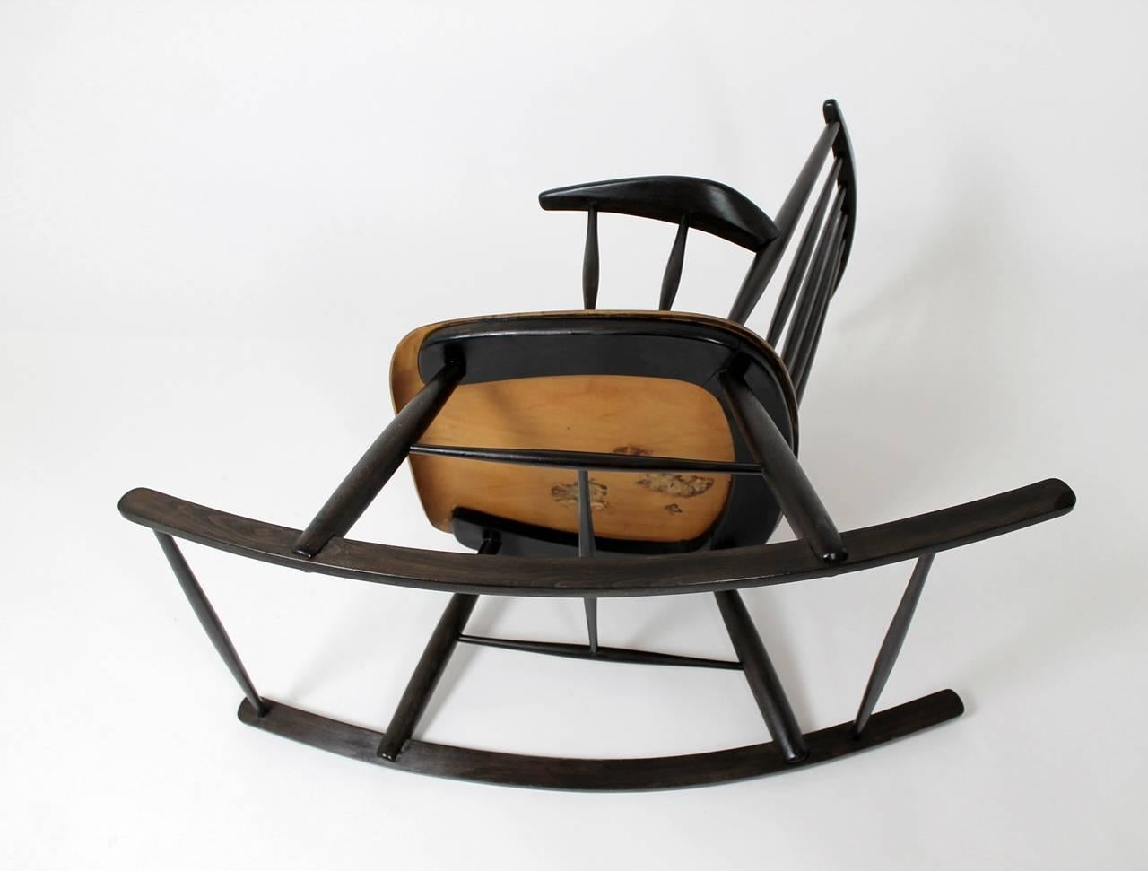 Scandinavian Style Rocking Chair, 1960s For Sale 7
