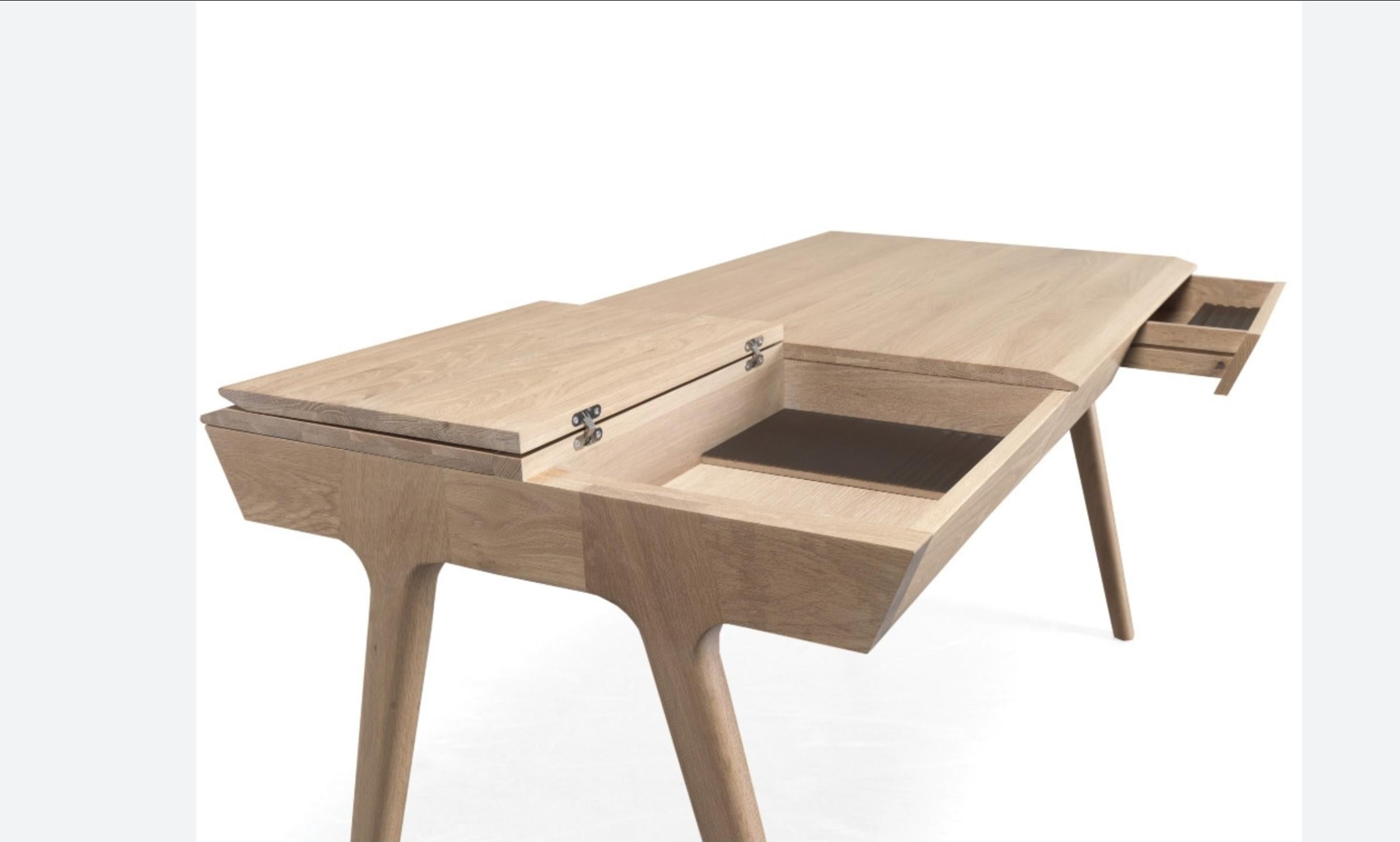 Scrivania in stile scandinavo in Oak in vendita 4