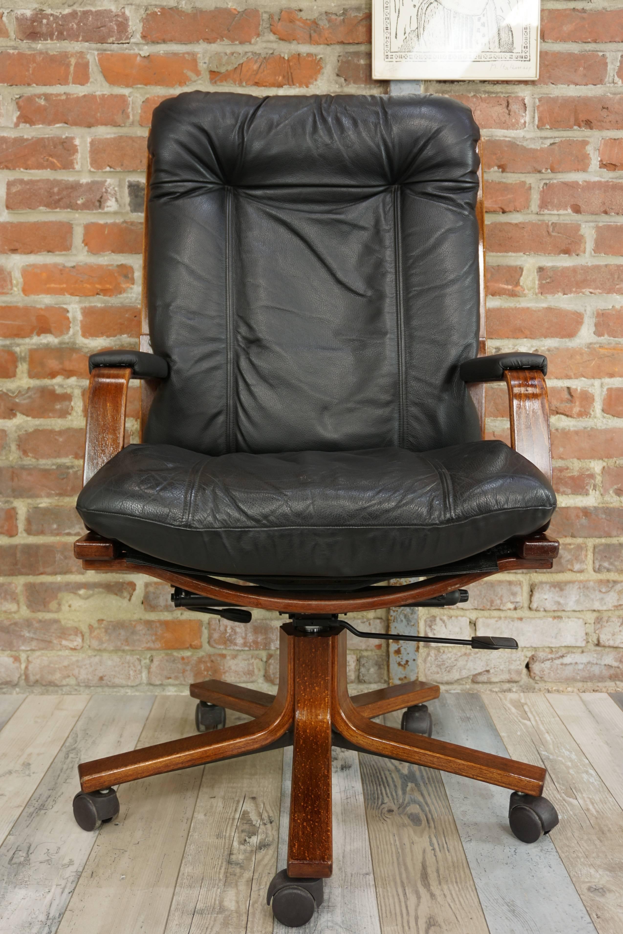 Scandinavian Style Wooden and Black Leather Swivel Office Armchair 6