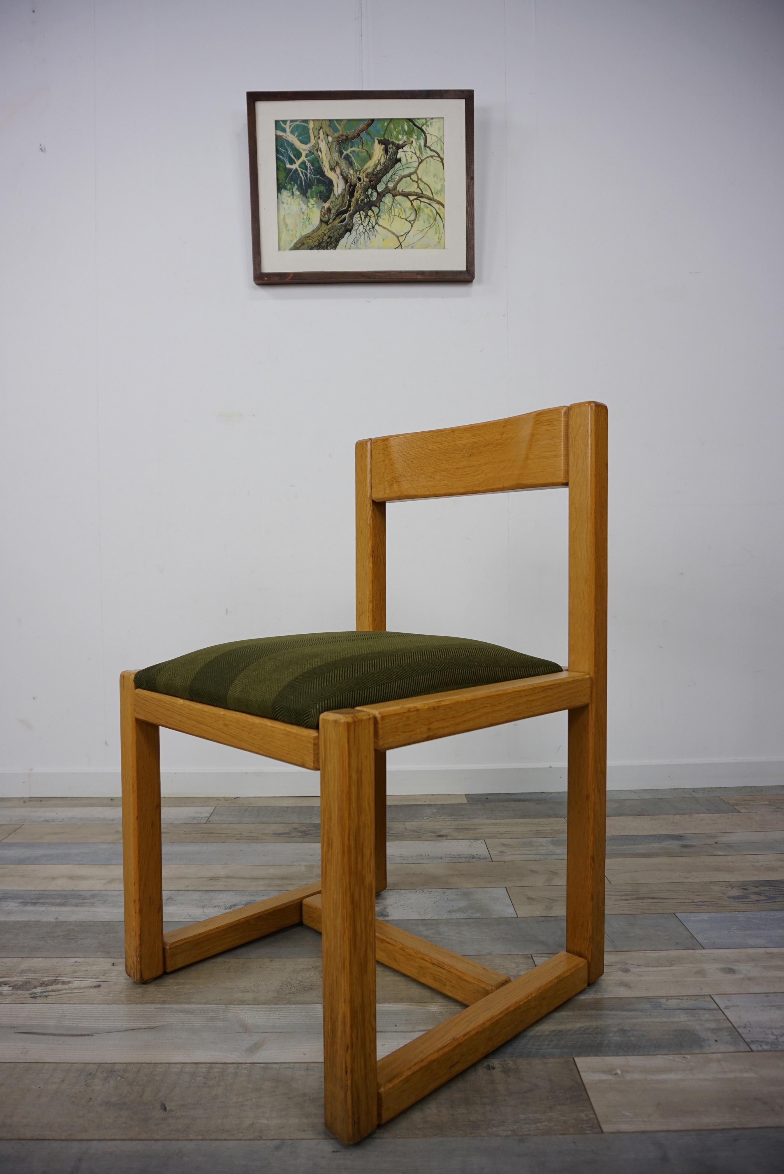 Ensemble de 6 chaises de salle à manger en bois et tissu de style scandinave en vente 8