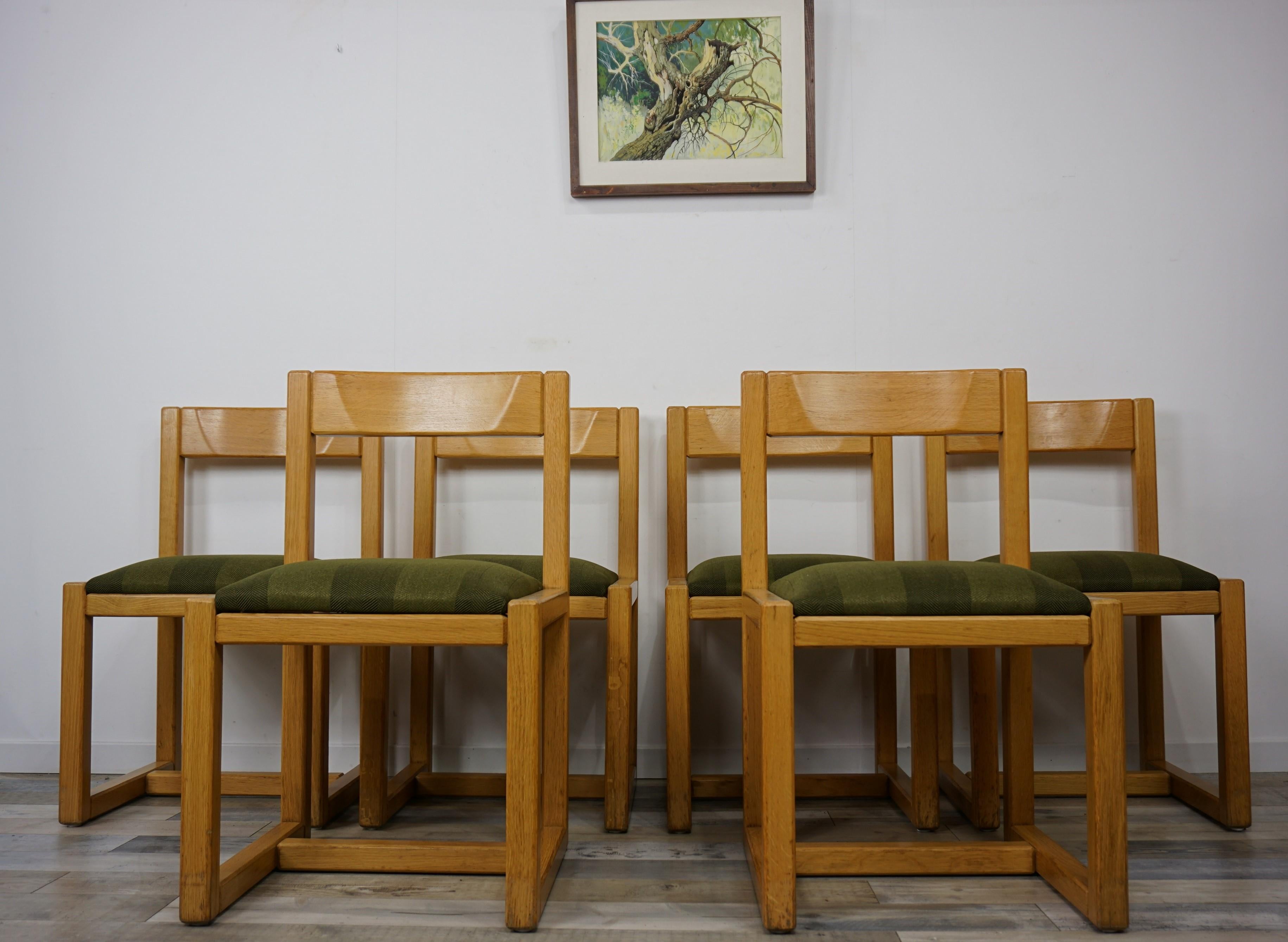 Ensemble de 6 chaises de salle à manger en bois et tissu de style scandinave Bon état - En vente à Tourcoing, FR