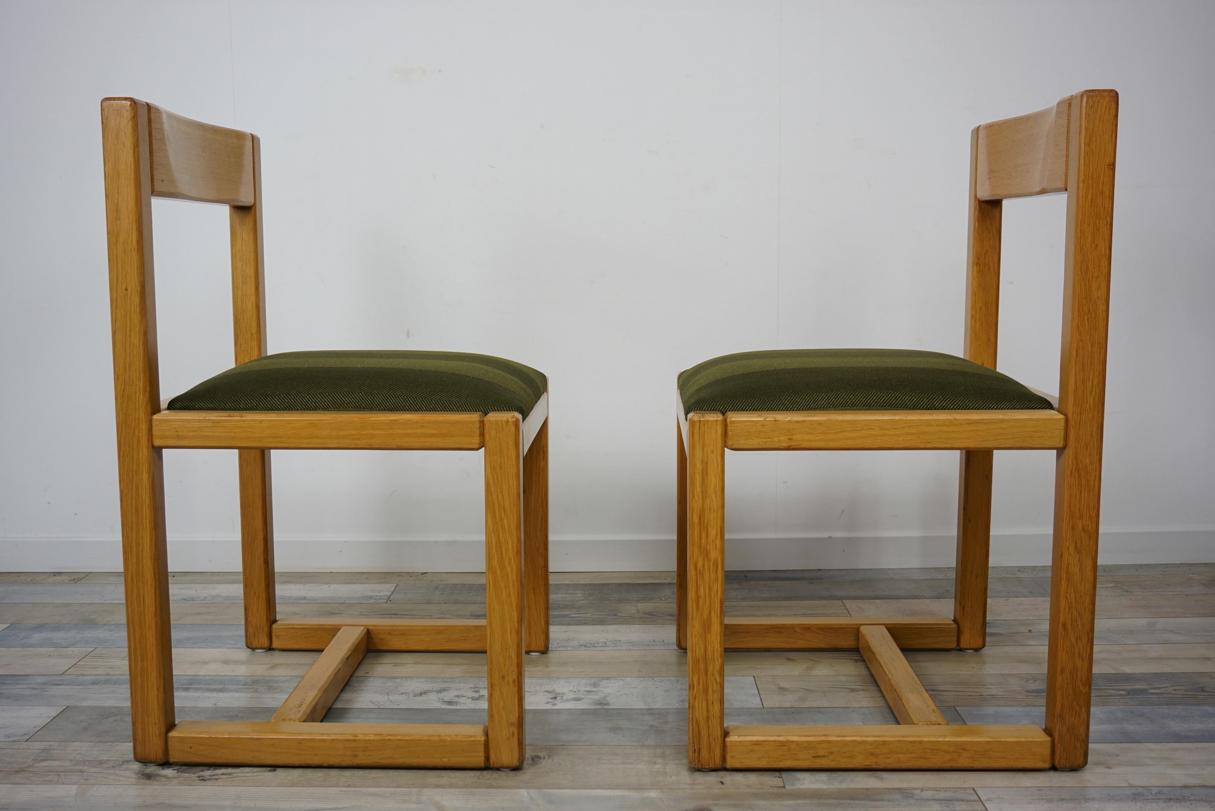Tissu Ensemble de 6 chaises de salle à manger en bois et tissu de style scandinave en vente