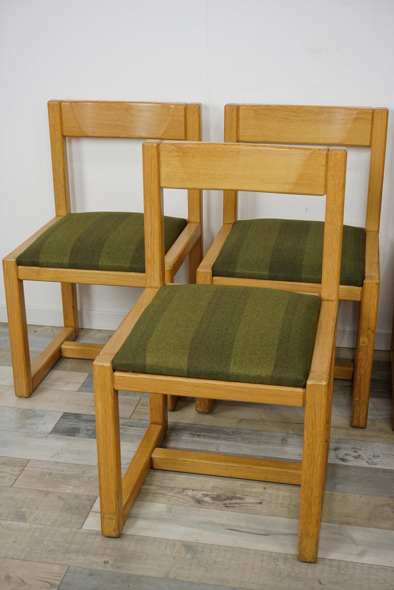 Scandinavian Style Wooden and Fabric Set of 6 Dining Chairs For Sale 3