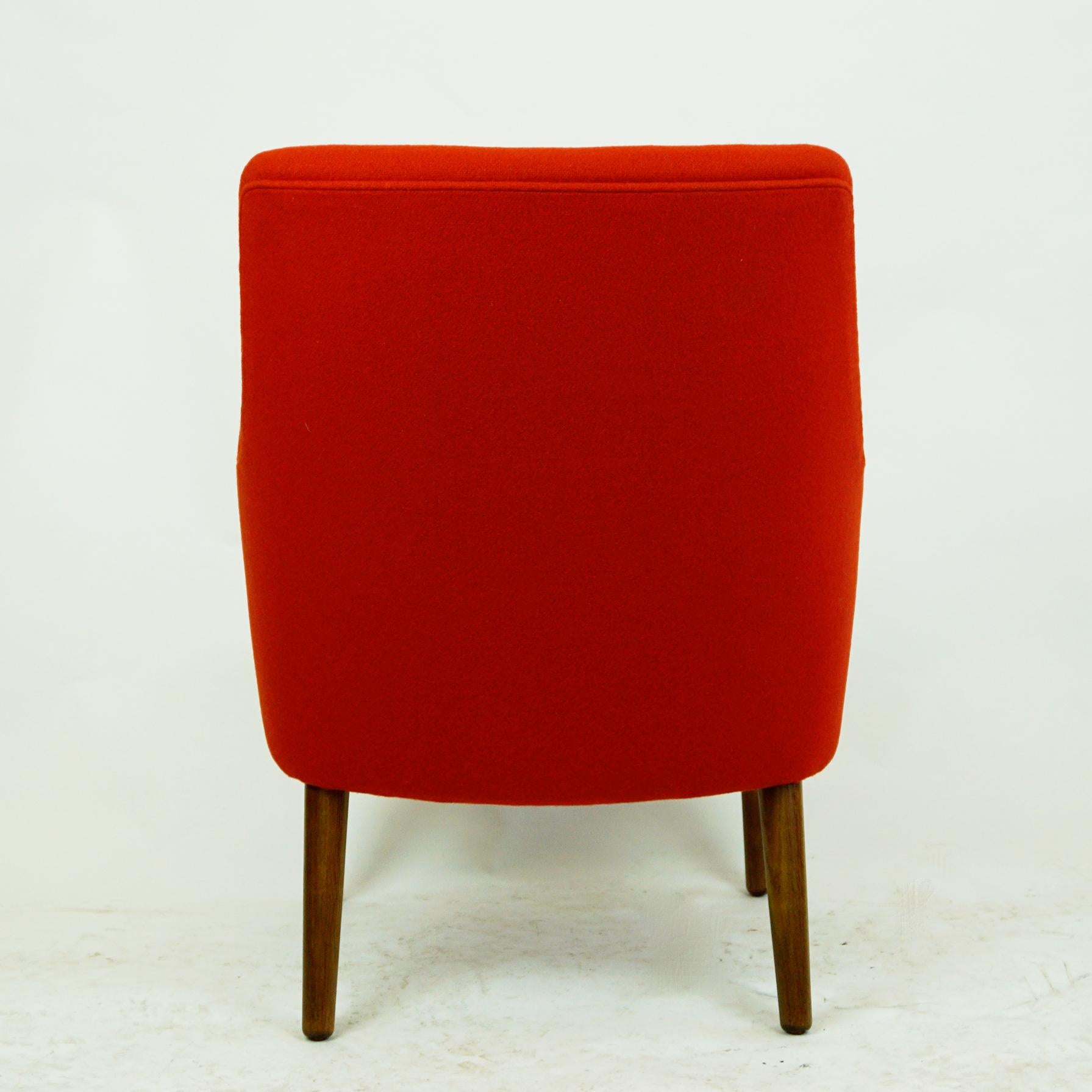 Scandinavian Svend Skipper Mini Bear Teak Lounge Chair with New Red Fabric For Sale 2