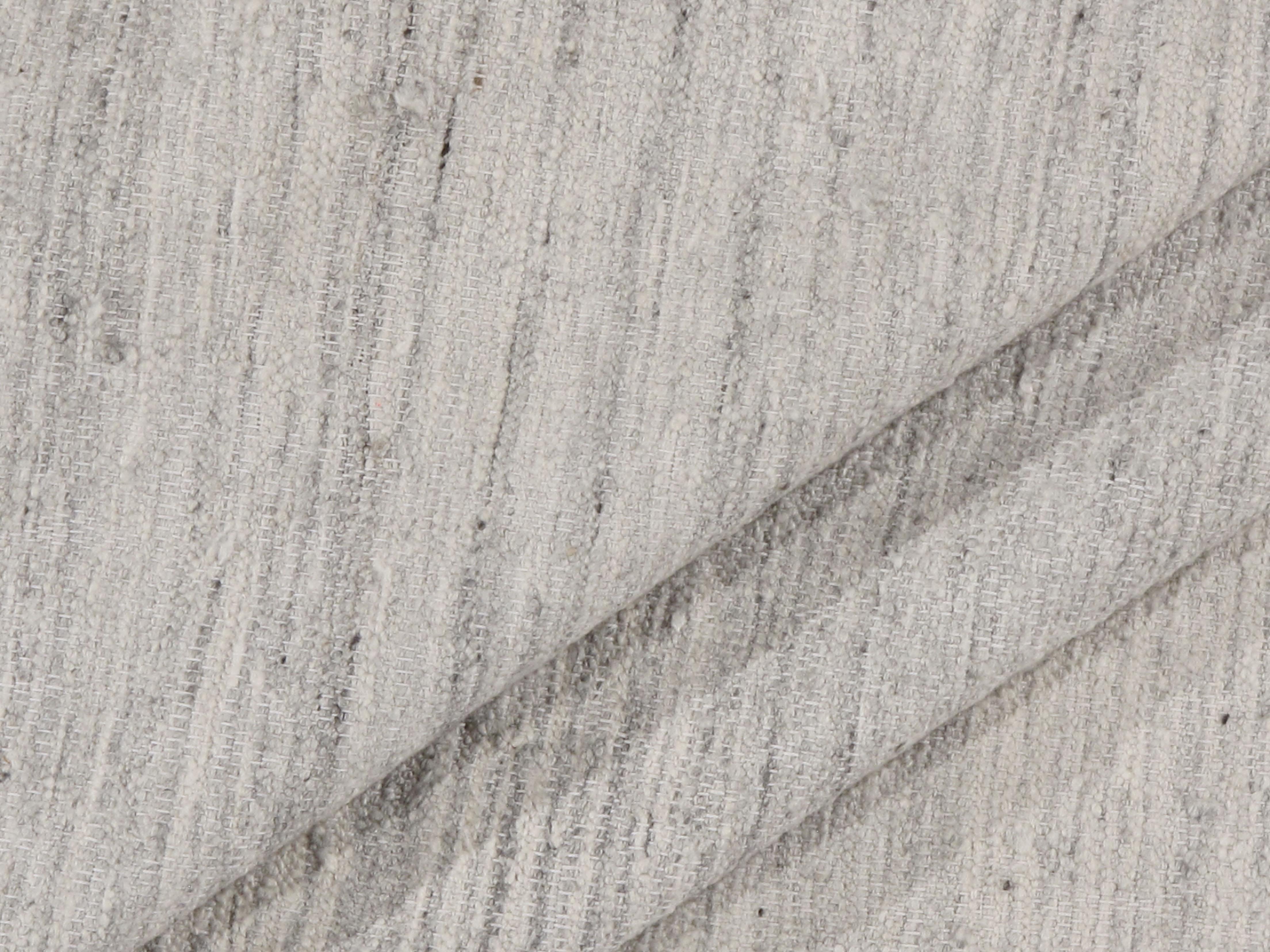 Tappeto Scandinavian Swedish Style Flatweave Collection Deco 8' x 10'. Tessuto a mano in India con una combinazione di lana e viscosa, questo Rug & Kilim si ispira all'aspetto pulito e semplice degli am designs svedesi per creare un tappeto che ha