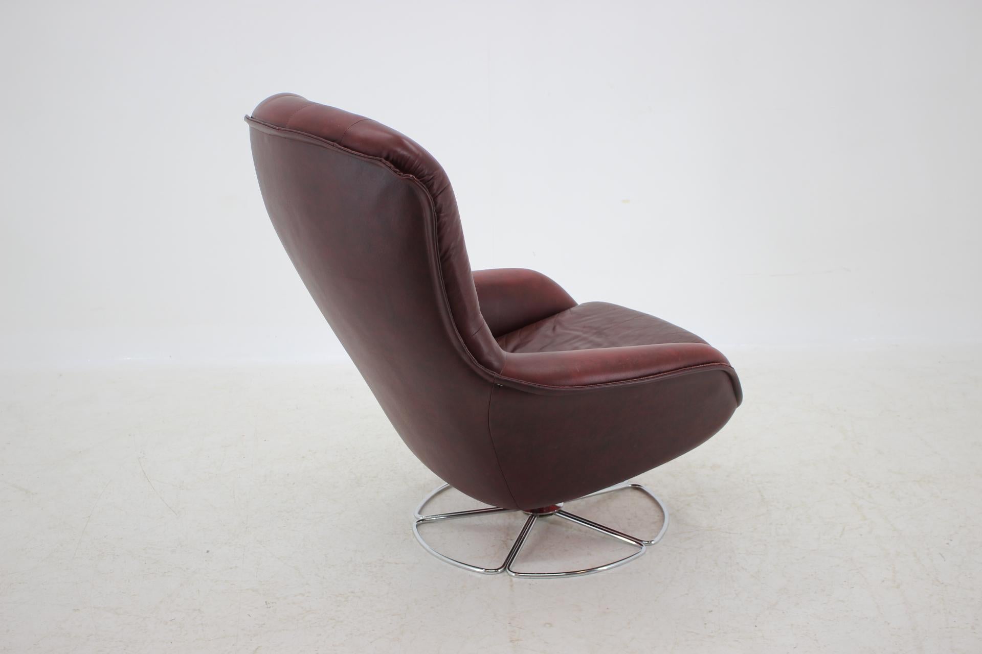Metal Scandinavian Swivel Chair Designed by Bruno Mathsson, 1970s