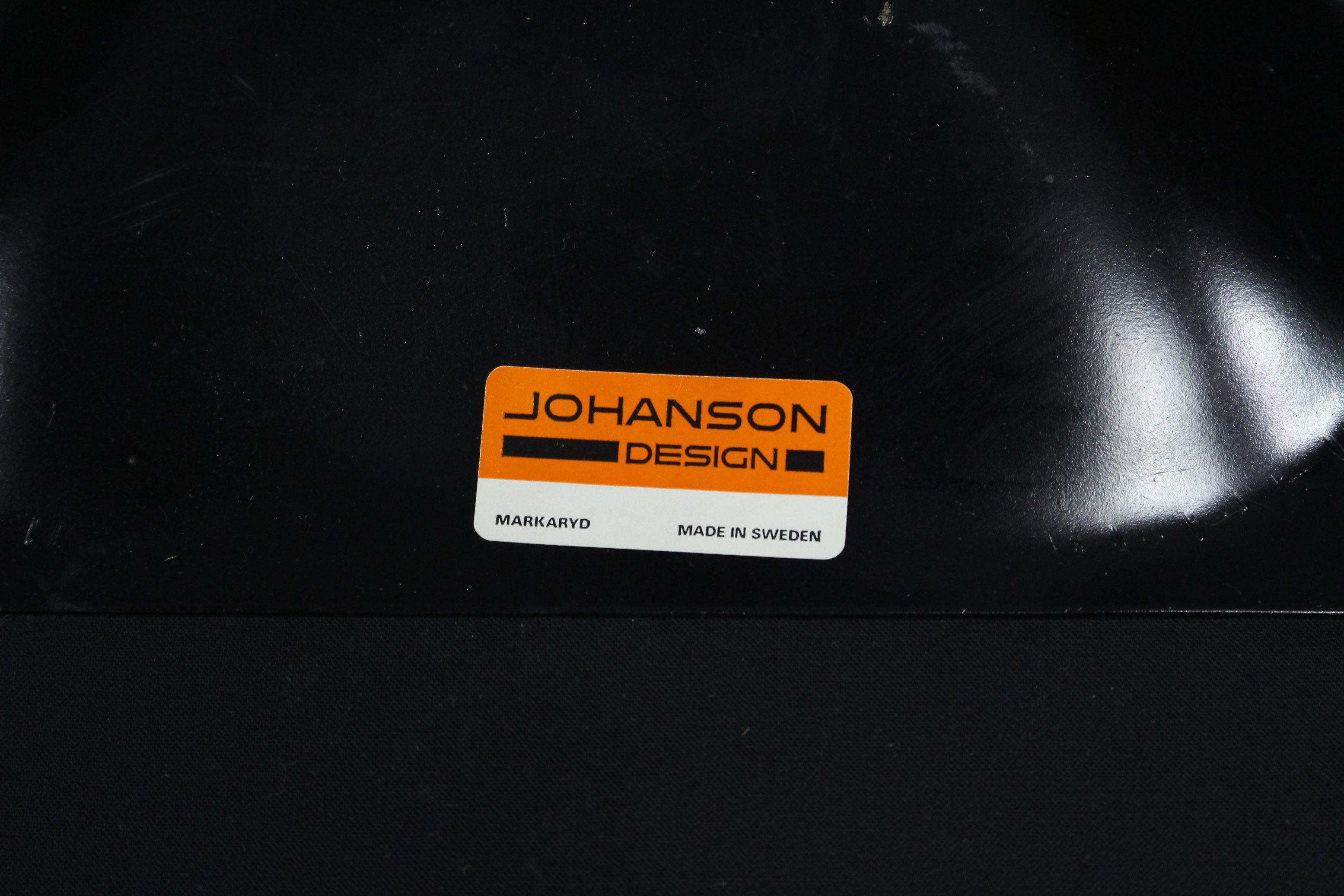 Chaises pivotantes scandinaves de Johanson Design  lot de 5 en vente 8
