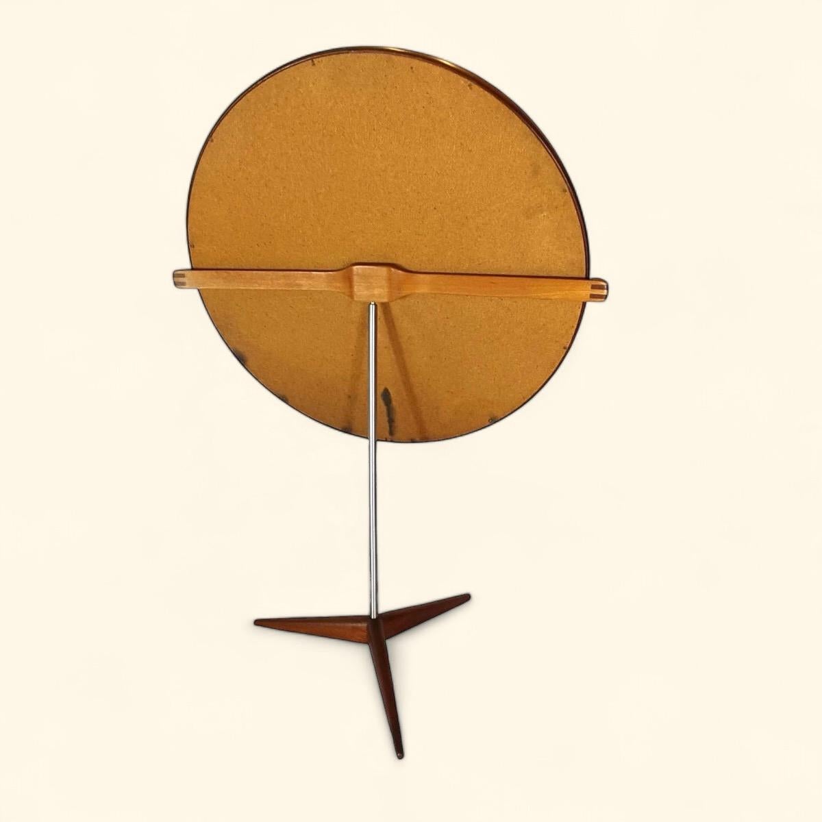 Suédois Scandinavian Table Mirror by Luxus (Uno & Osten Kristiansson), 1960s. en vente