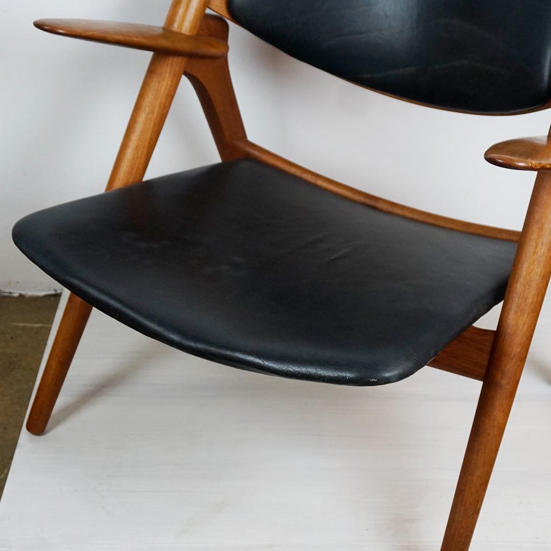 Sedia scandinava in teak e pelle nera CH28 di Hansen per Hansen in vendita 5