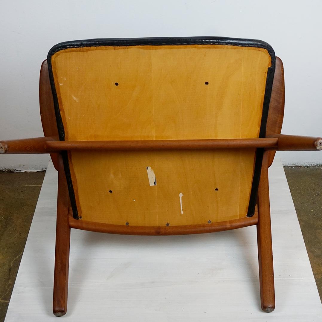 Sedia scandinava in teak e pelle nera CH28 di Hansen per Hansen in vendita 6