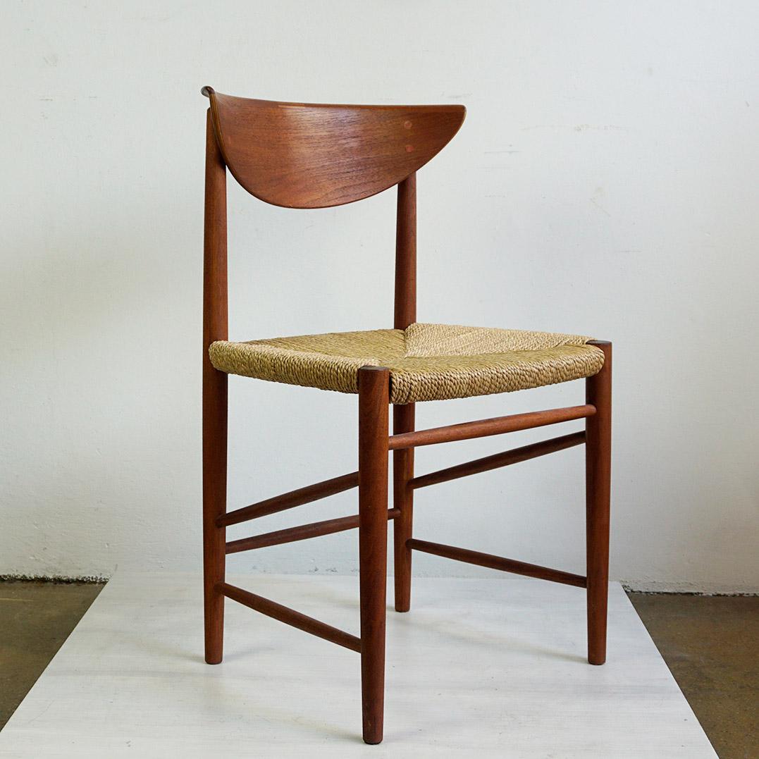 Scandinavian Modern Scandinavian Teak and Cane Dining Chair by Peter Hvidt for Soborg, Denmark For Sale