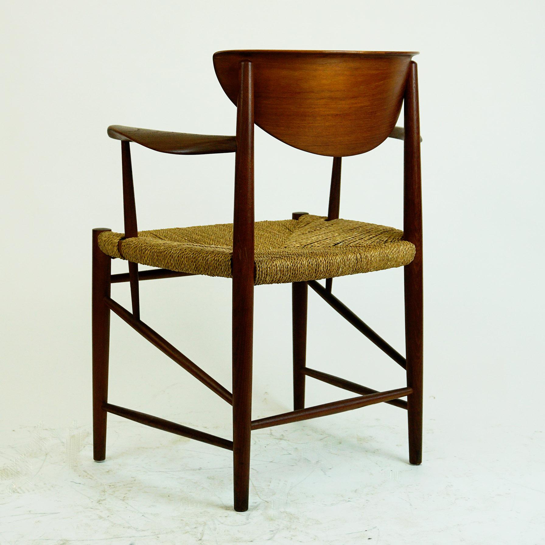 Mid-20th Century Scandinavian Modern Teak Armchair Mod. 317 by Peter Hvidt for Soborg Mobler