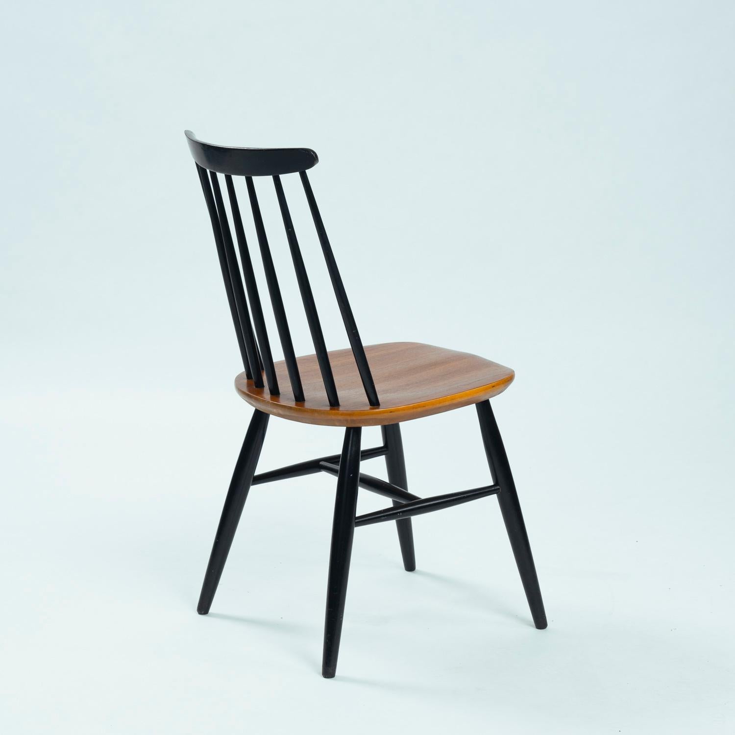 Chaises à dossier fuseau en teck noir à la manière de Brisk One, set de 6 Bon état - En vente à Zevenaar, NL