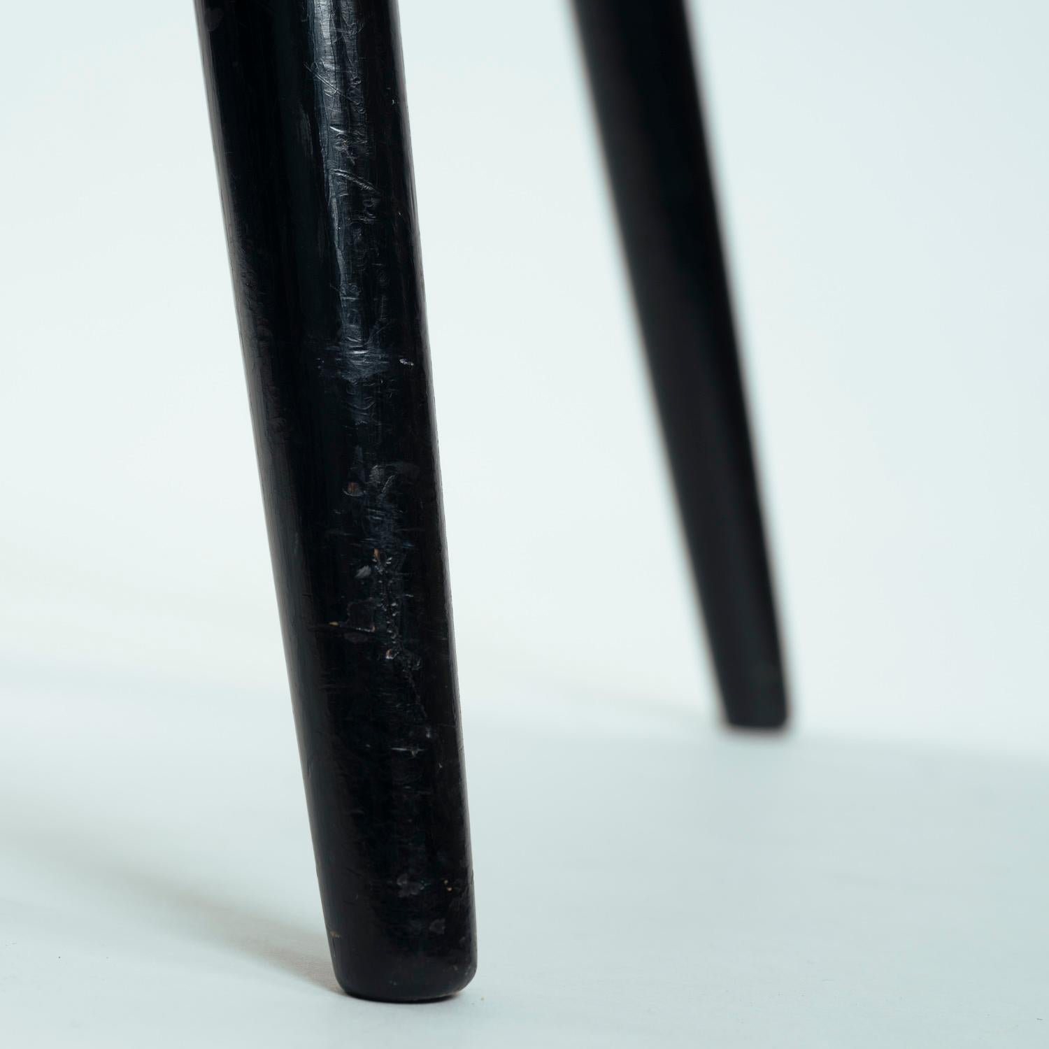 Chaises à dossier fuseau en teck noir à la manière de Brisk One, set de 6 en vente 1