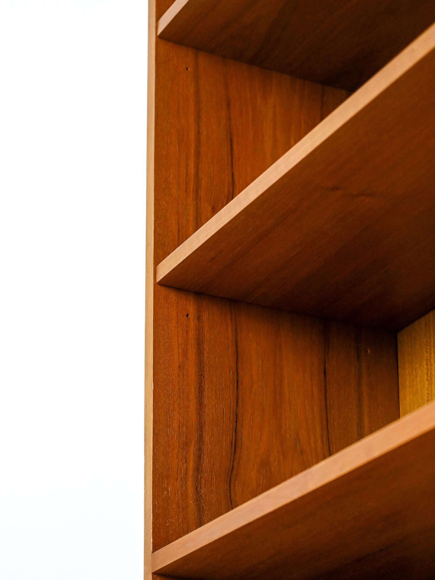 Bibliothèque scandinave teck en vente 1