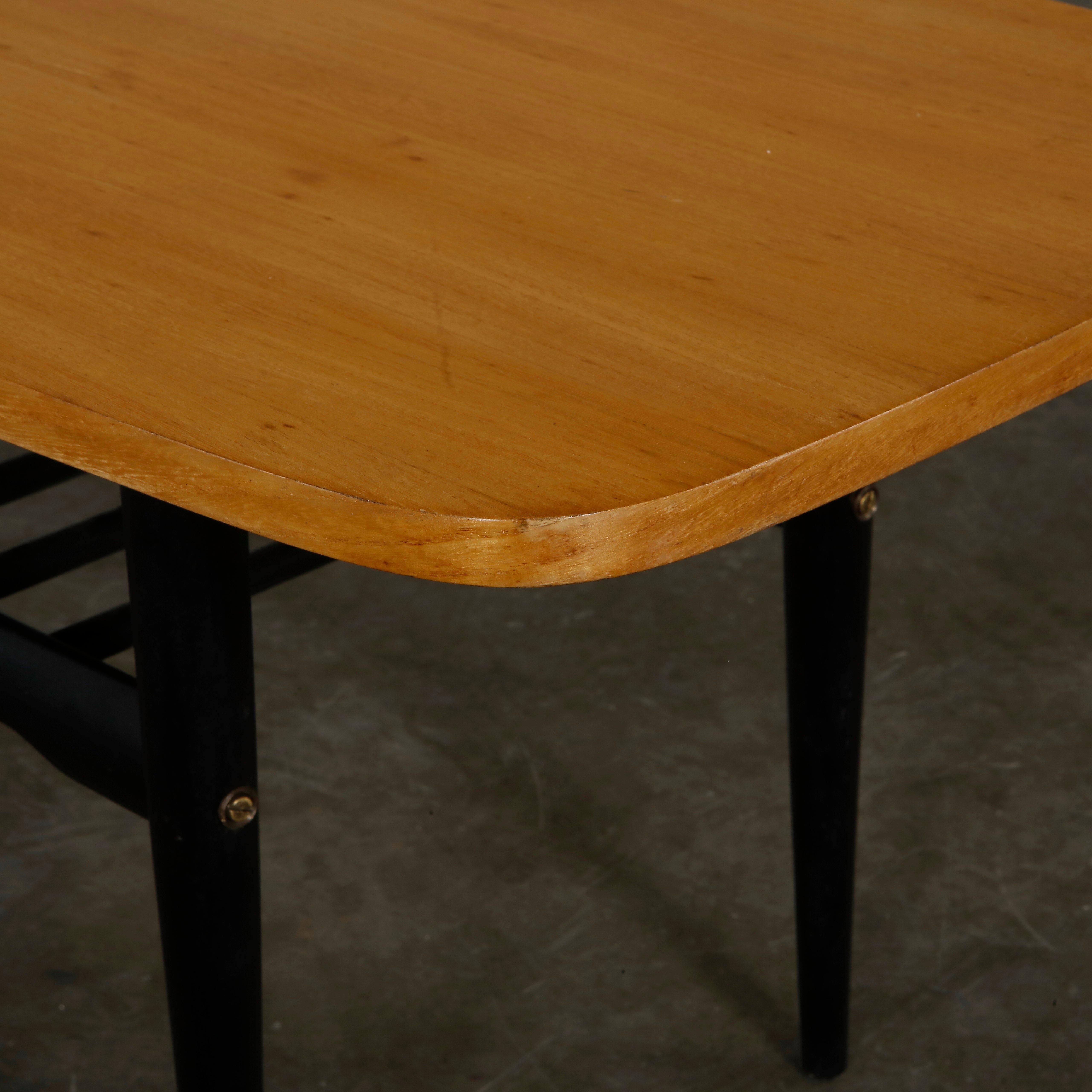 Tavolino scandinavo in teak, anni '60 in vendita 3