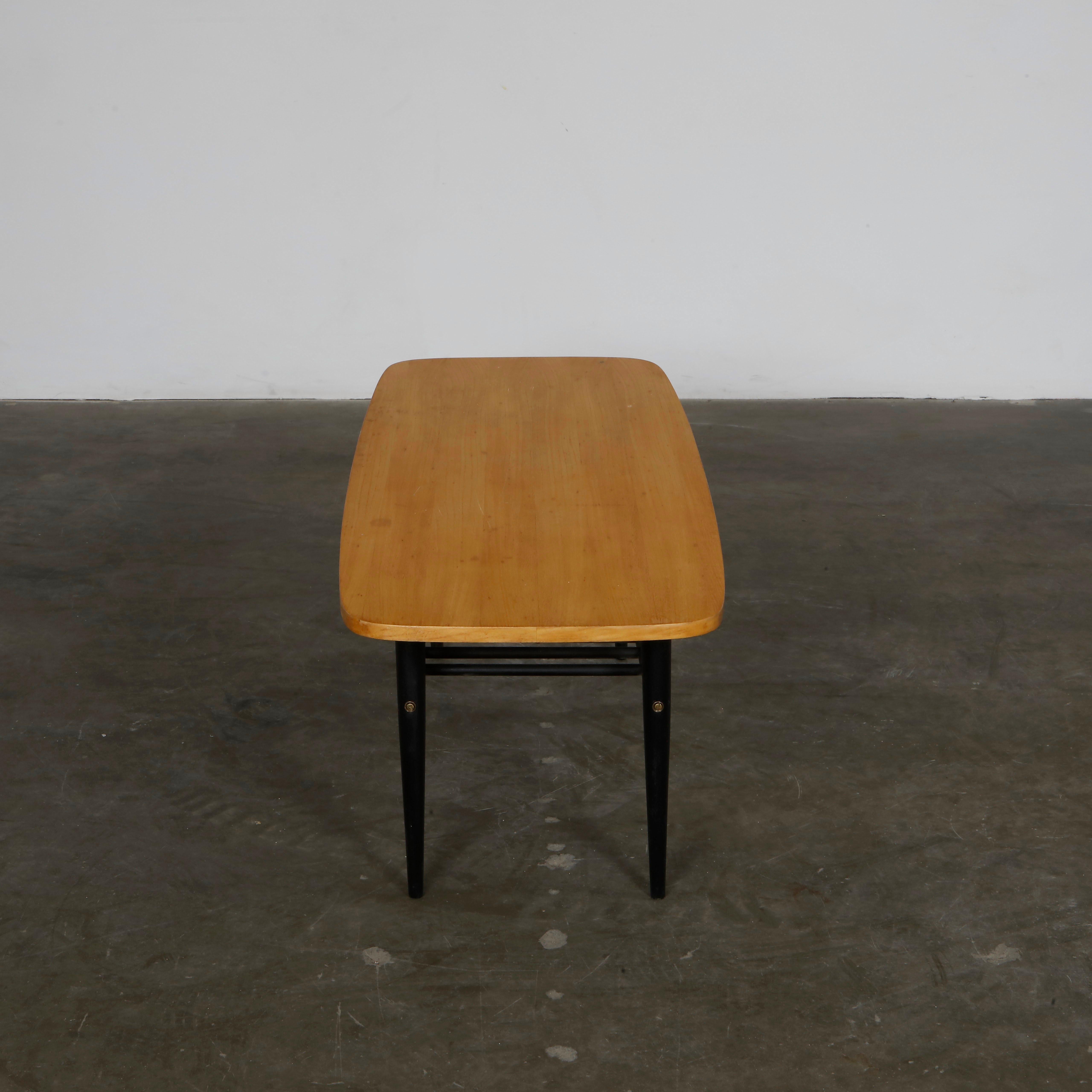 Tavolino scandinavo in teak, anni '60 in vendita 1
