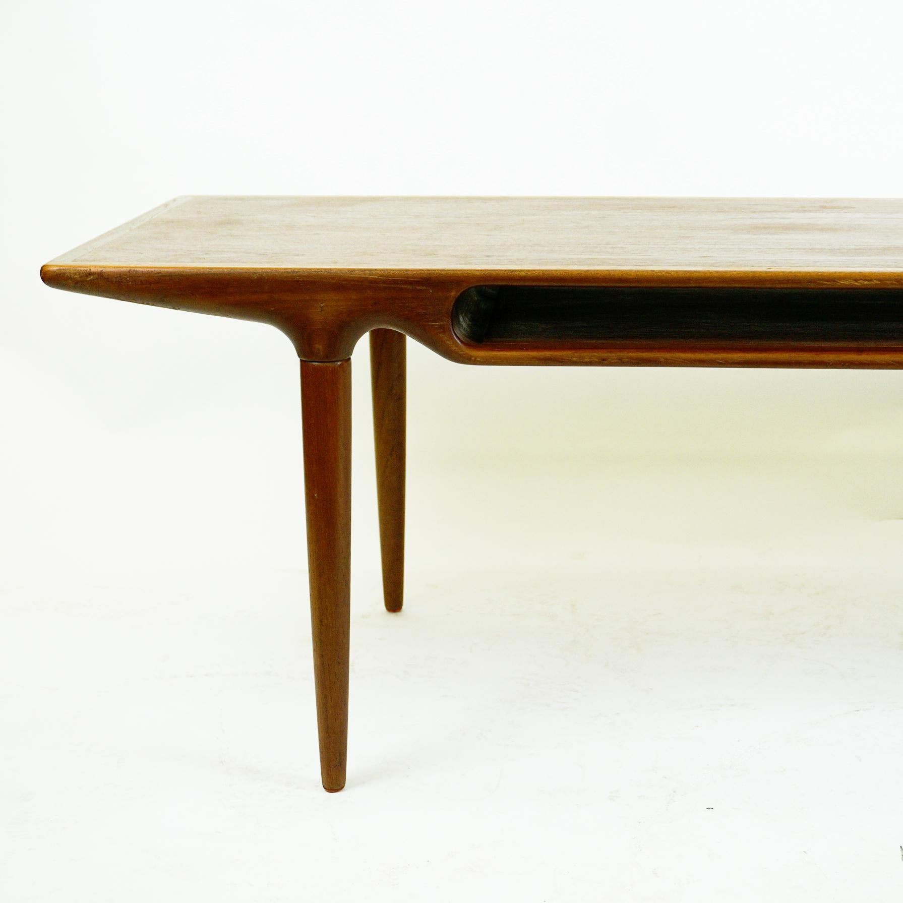 Danish Scandinavian Teak Coffee Table Mod. 240 by Johannes Andersen for CFC Silkeborg