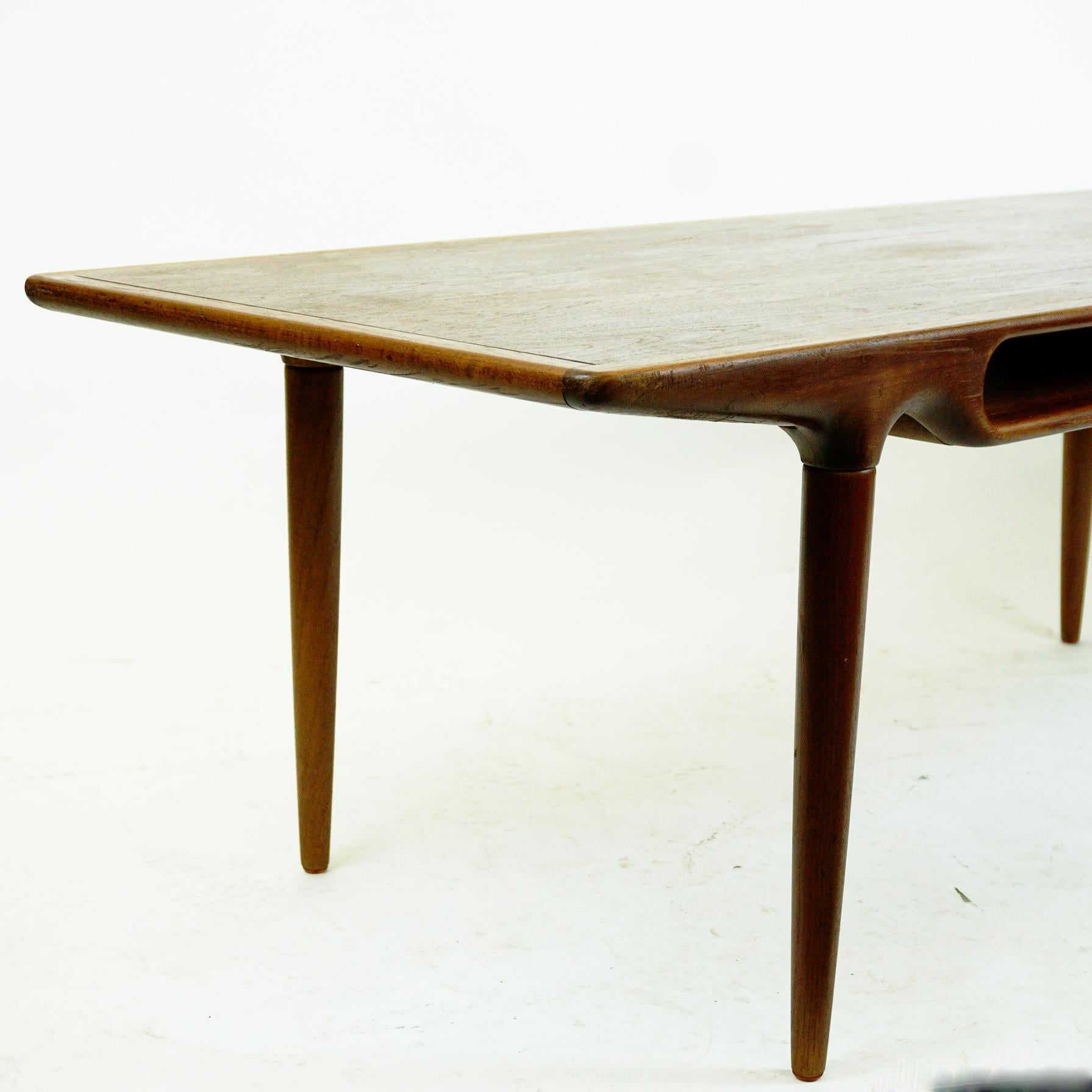 Mid-19th Century Scandinavian Teak Coffee Table Mod. 240 by Johannes Andersen for CFC Silkeborg