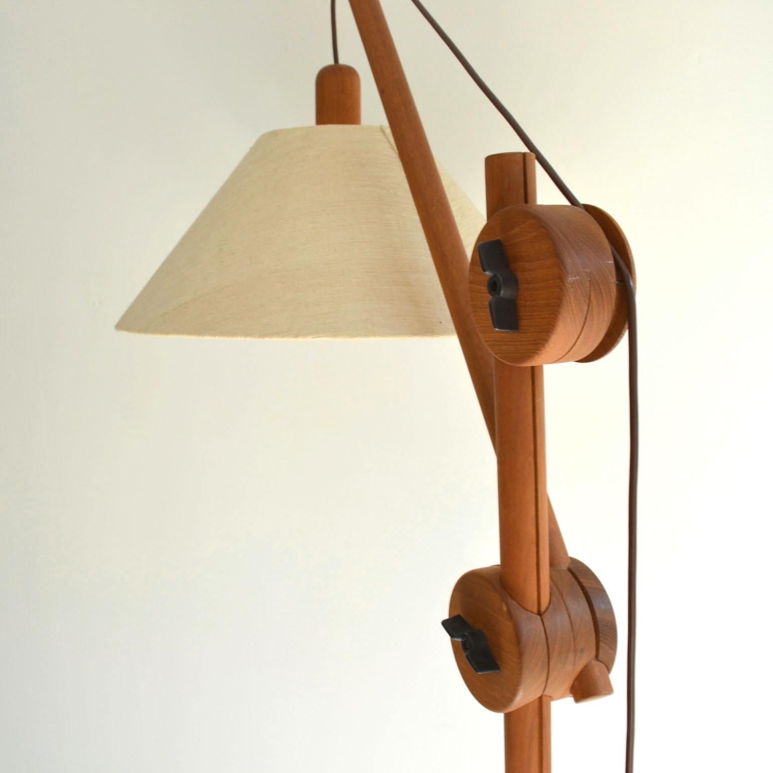 Scandinavian Teak Counter Balance Floor Lamp with Silk Shade For Sale 8