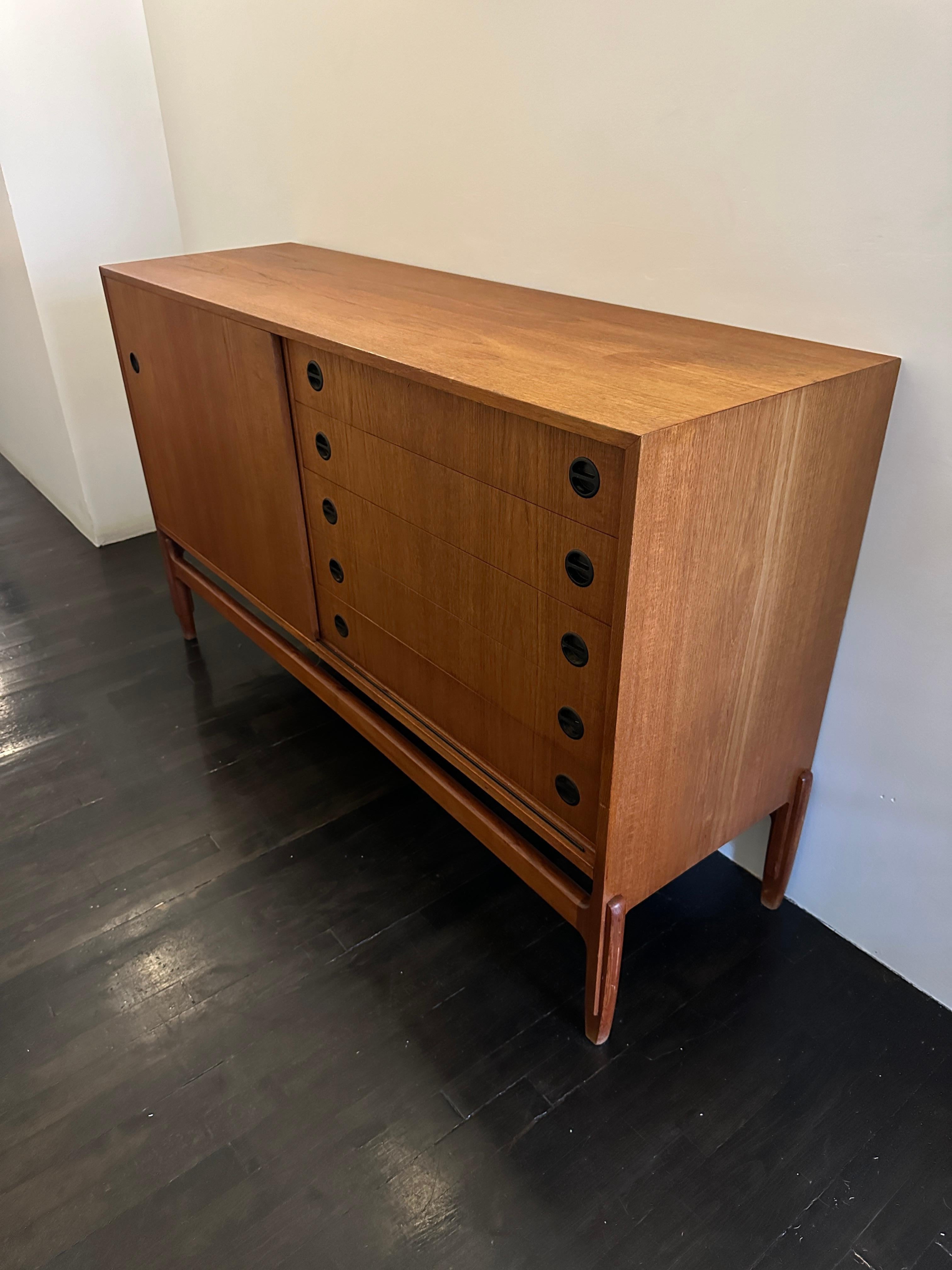 Scandinavian Modern Scandinavian Teak Credenza designed by Ejnar Larsen & Aksel Bender Madsen For Sale