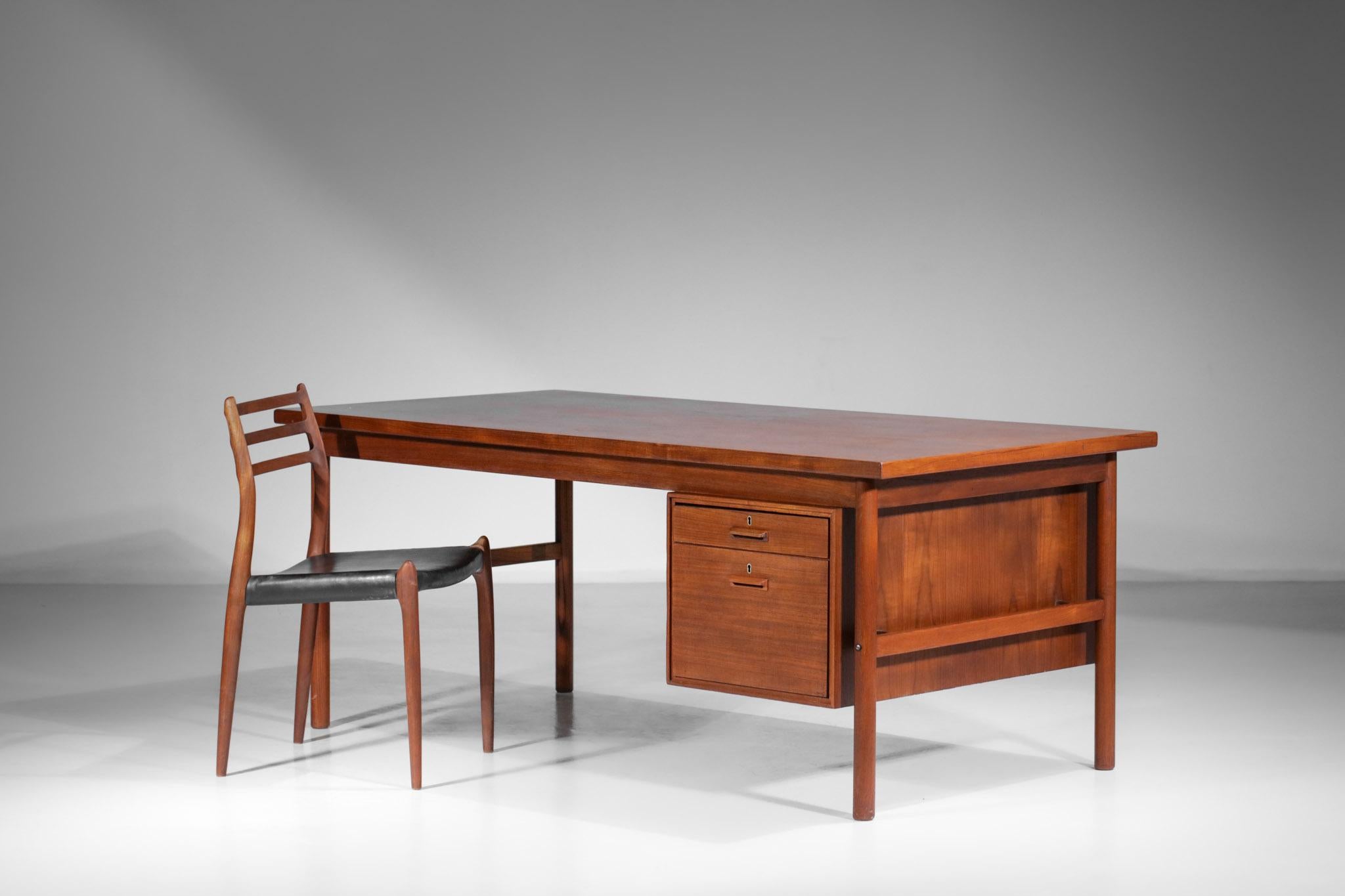 60s style desk