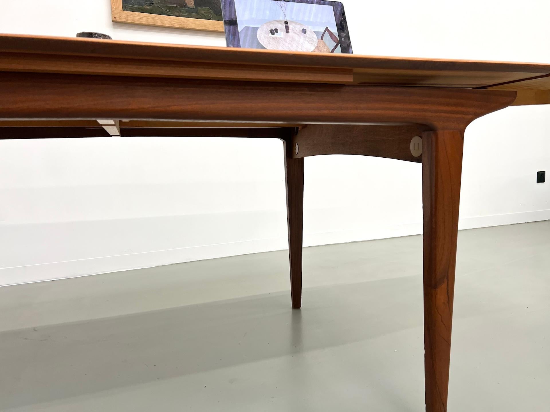 Scandinavian teak dining table, extendable, 1960's For Sale 9