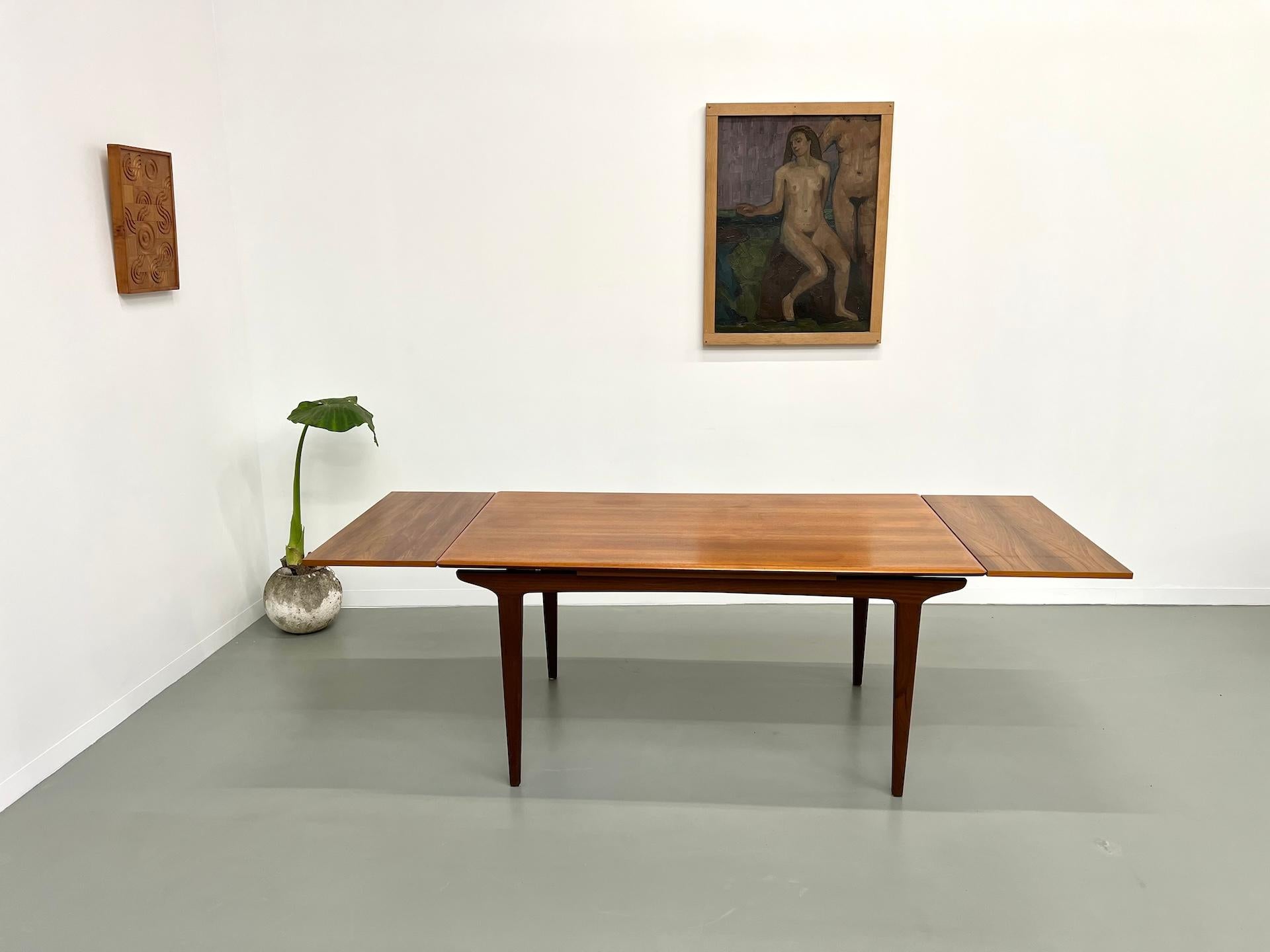 Scandinavian teak dining table, extendable, 1960's For Sale 11